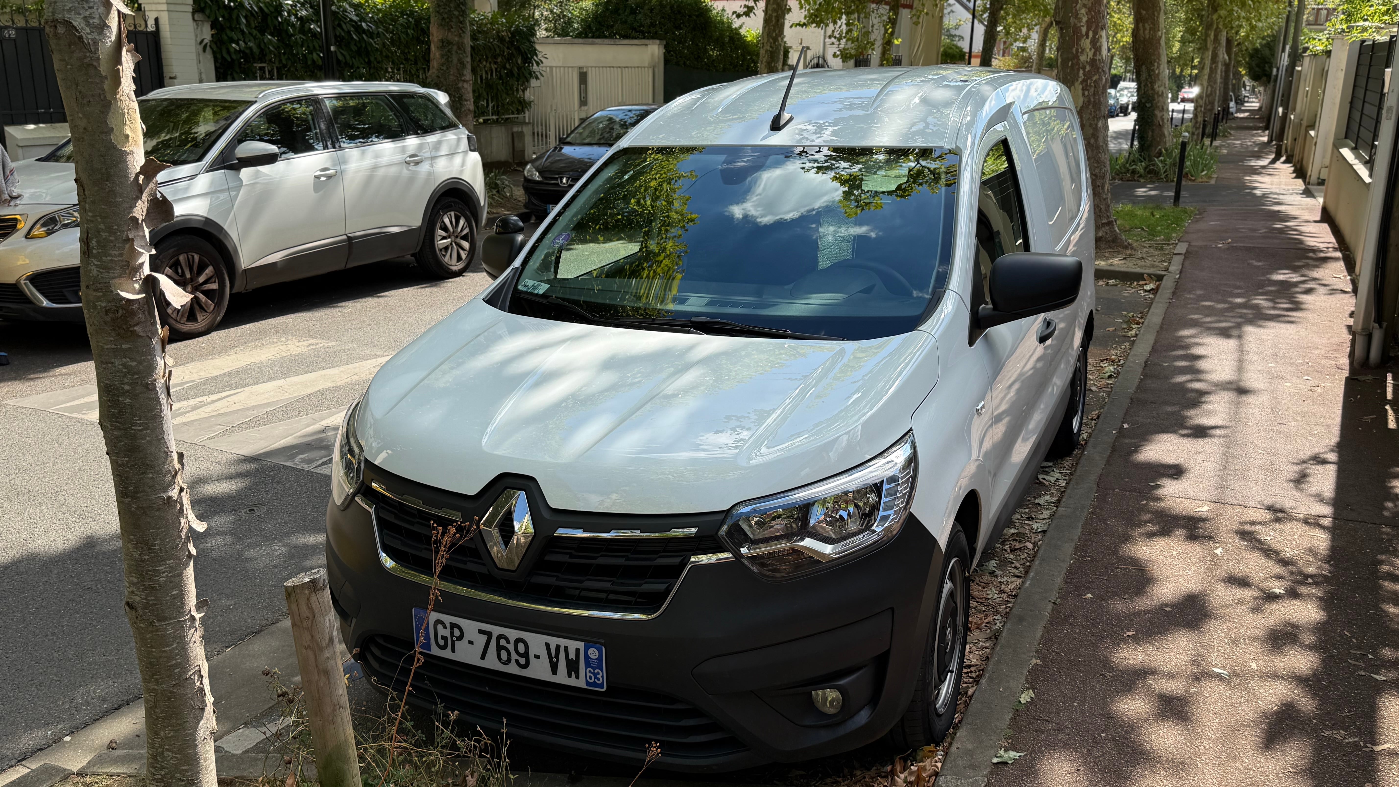 Renault Express met Autoradio