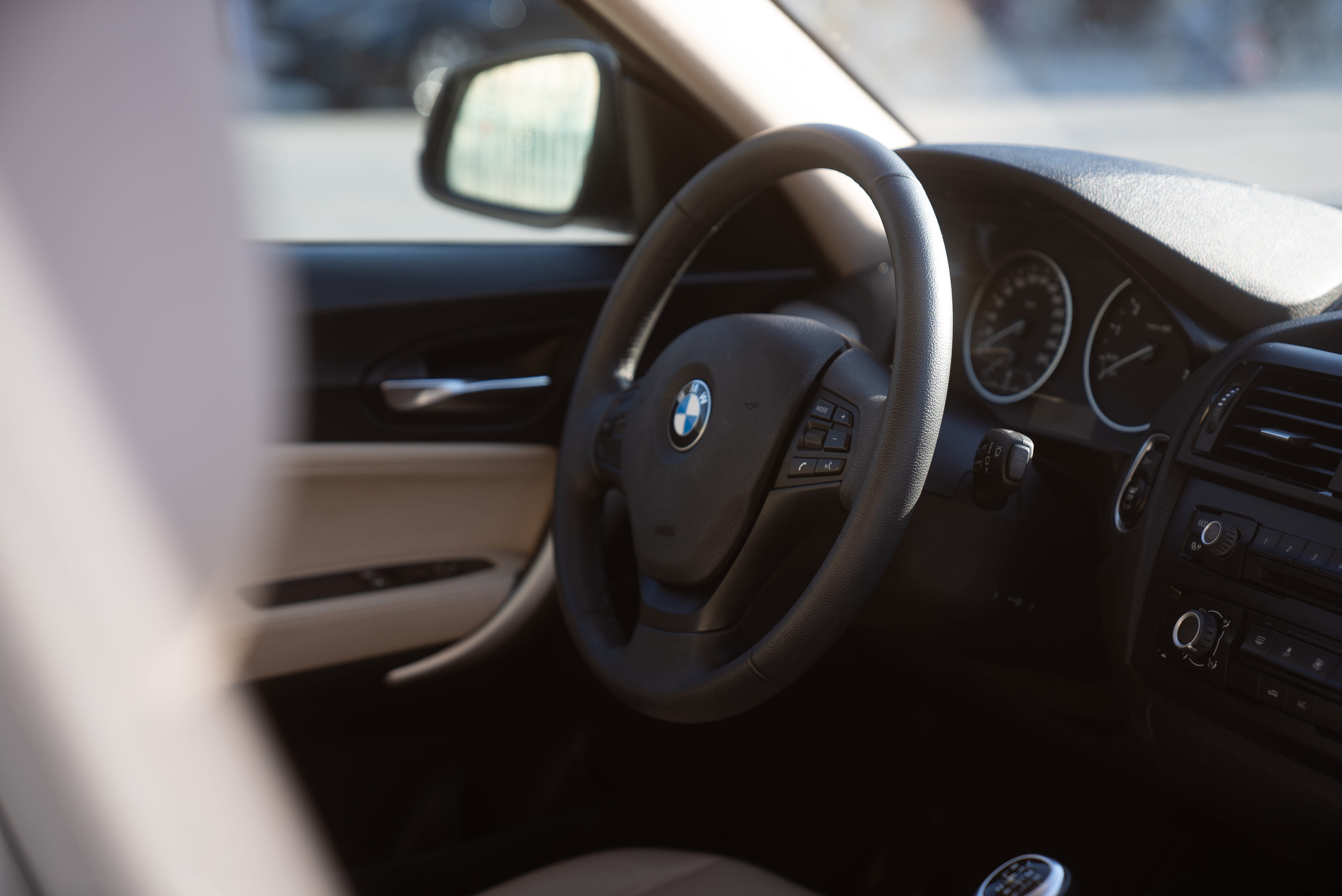 BMW Série 1 avec Entrée audio / iPod