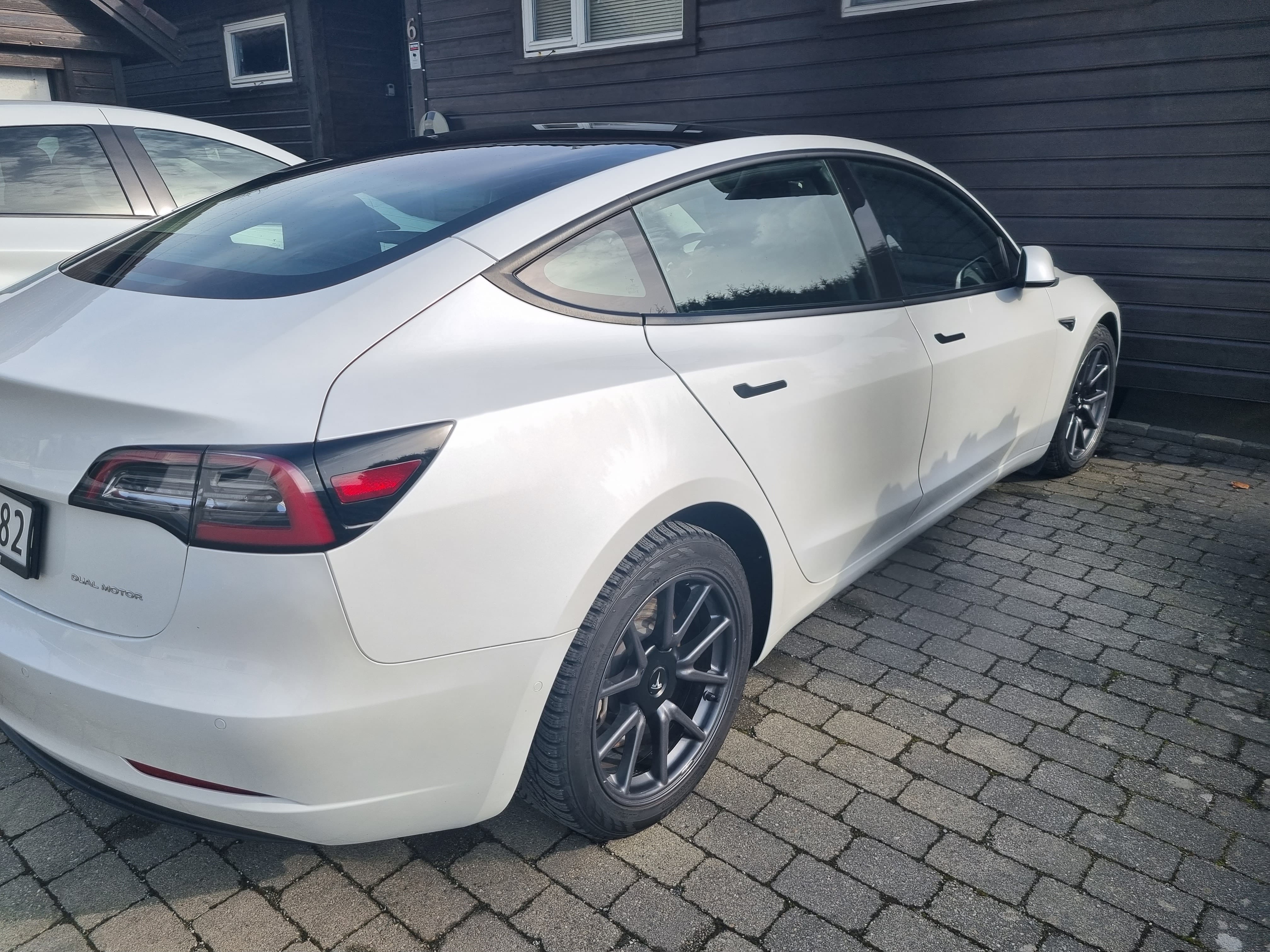 Tesla Model 3 med Aircondition