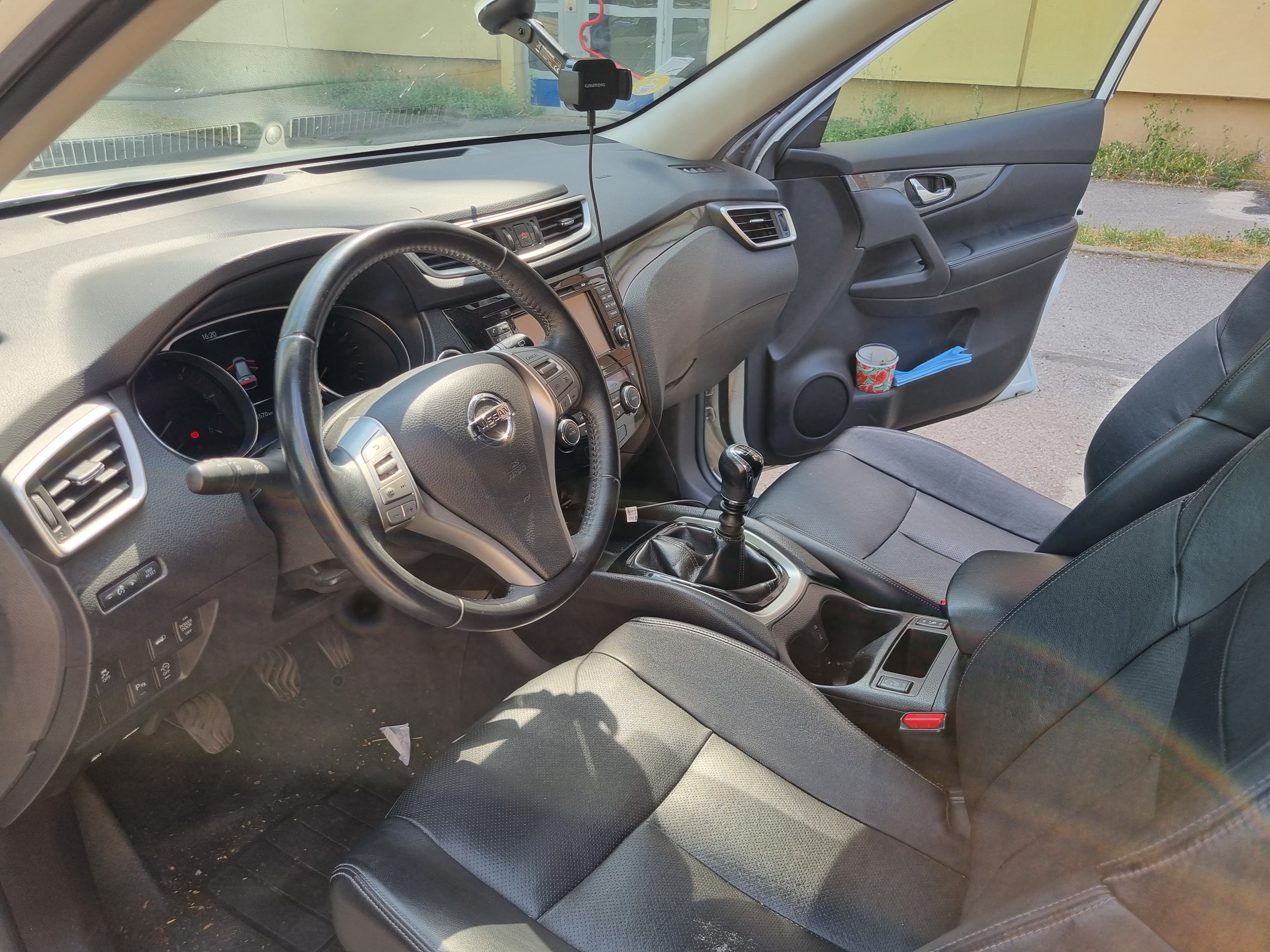 Nissan X-Trail avec Régulateur de vitesse