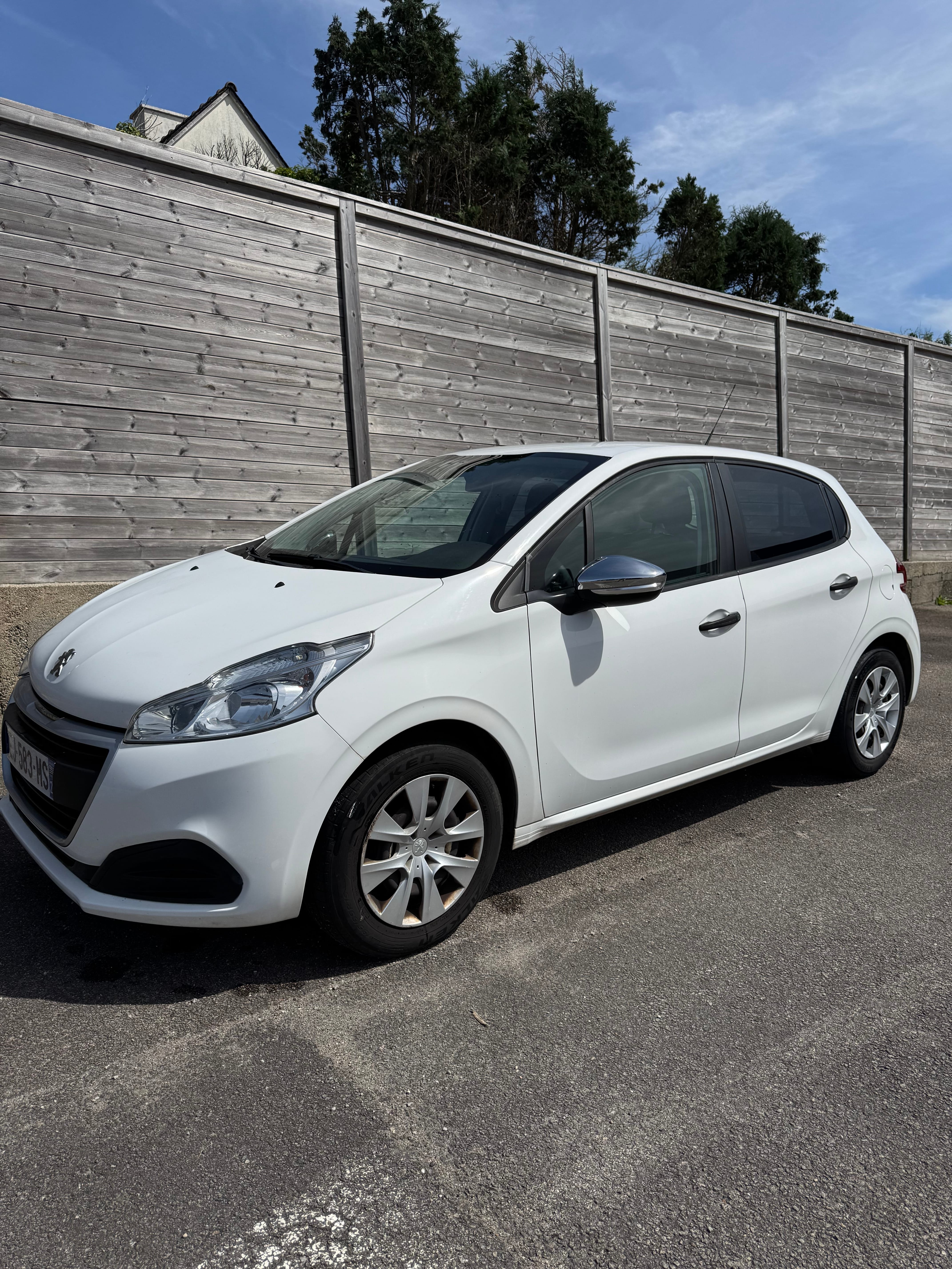 Peugeot 208 avec Climatisation
