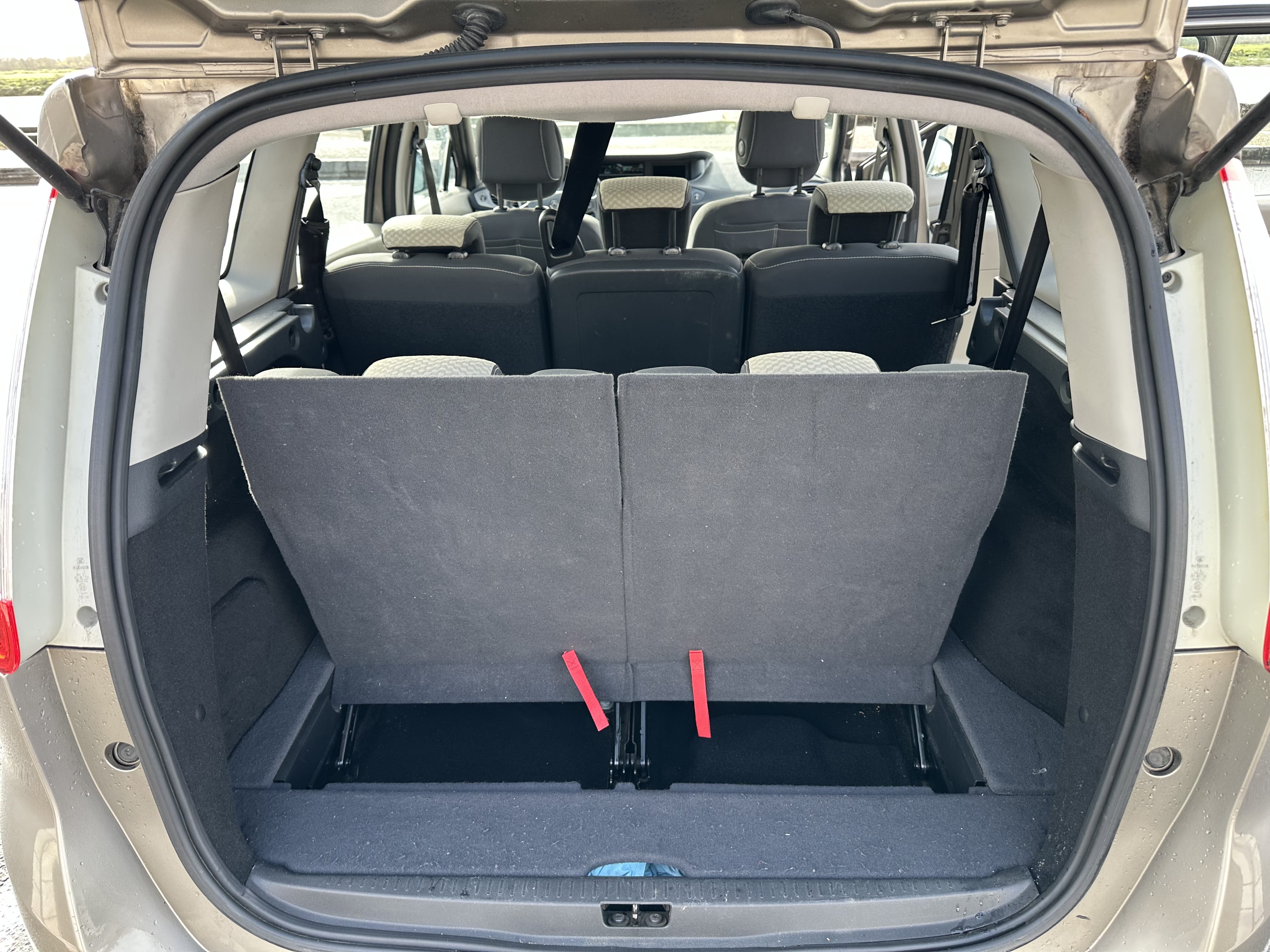 Renault Grand Scenic 1.5 DCI 110