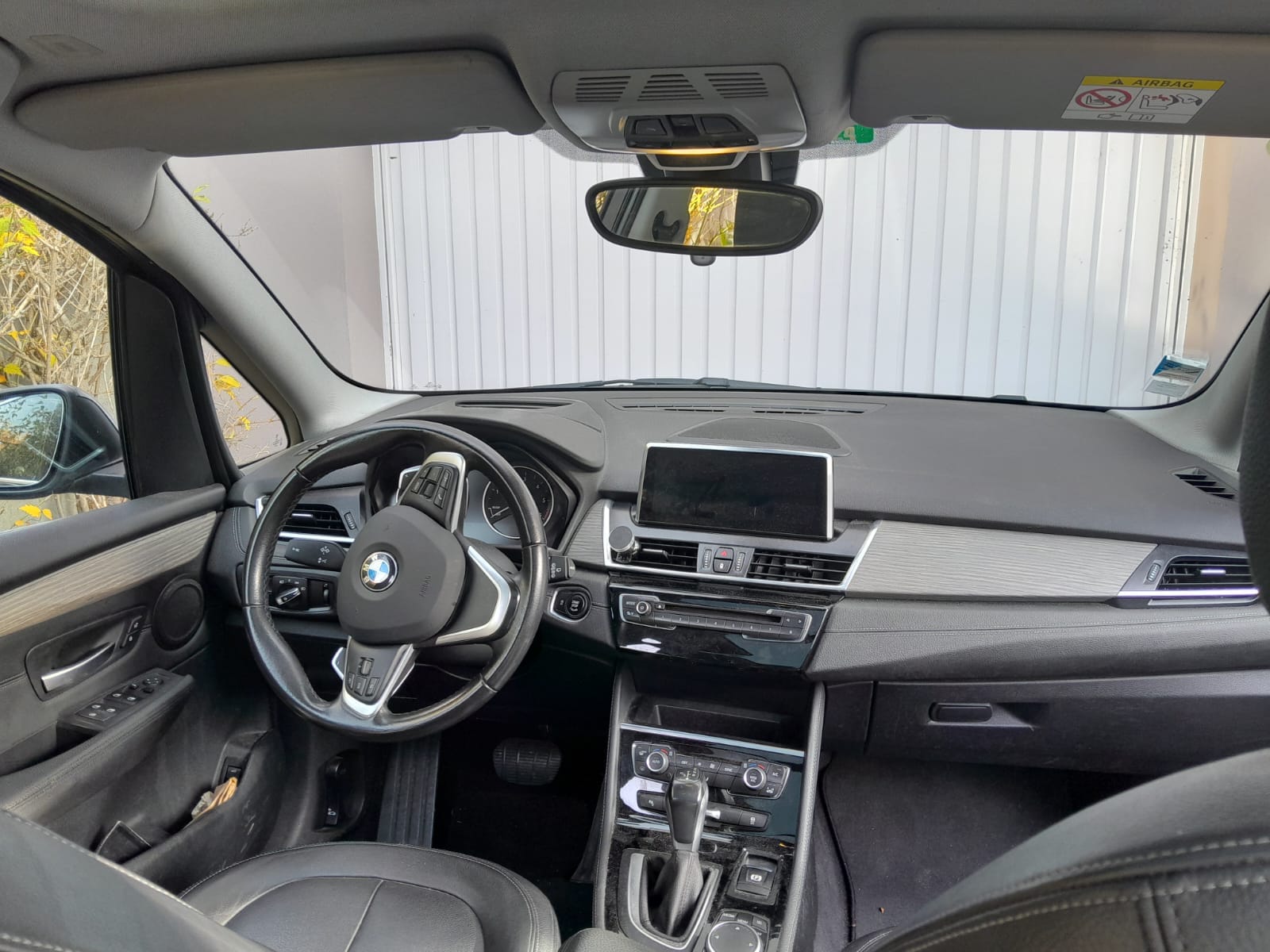 BMW Série 2 2 litres 192 chevaux luxury pack, 2015, Diesel, automatique, 7 places