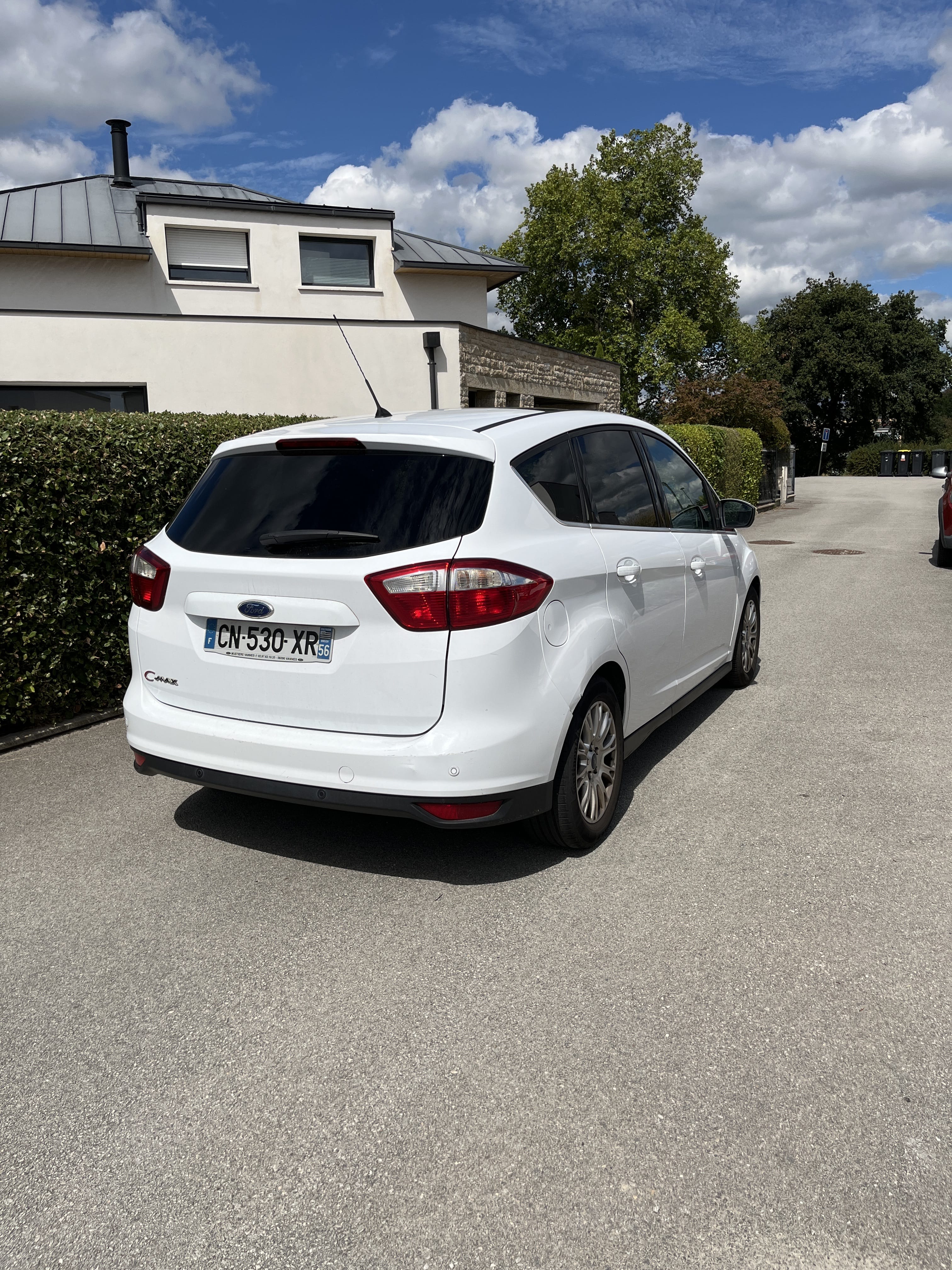 Ford C-Max avec GPS