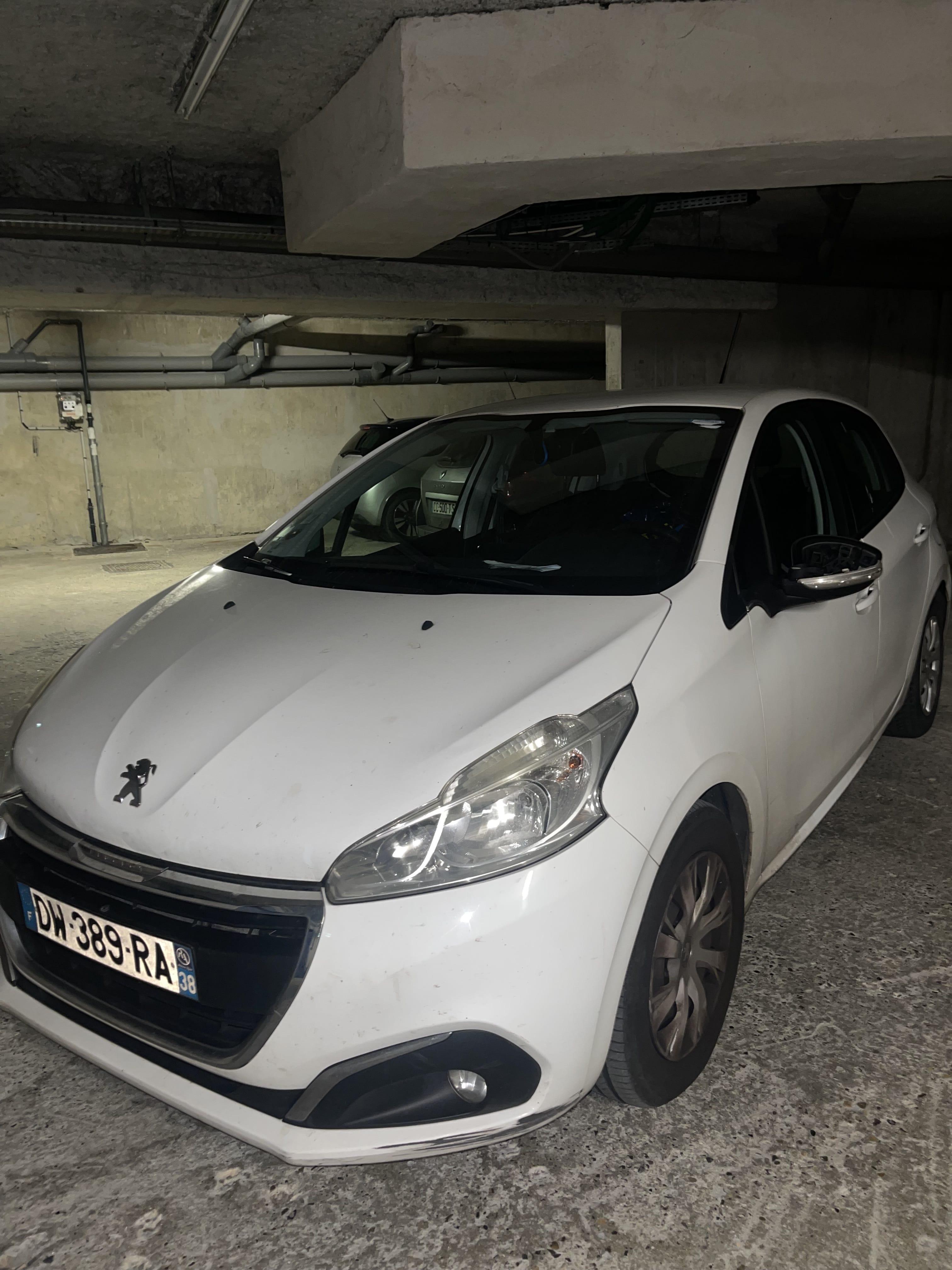 Peugeot 208, 2015, Diesel