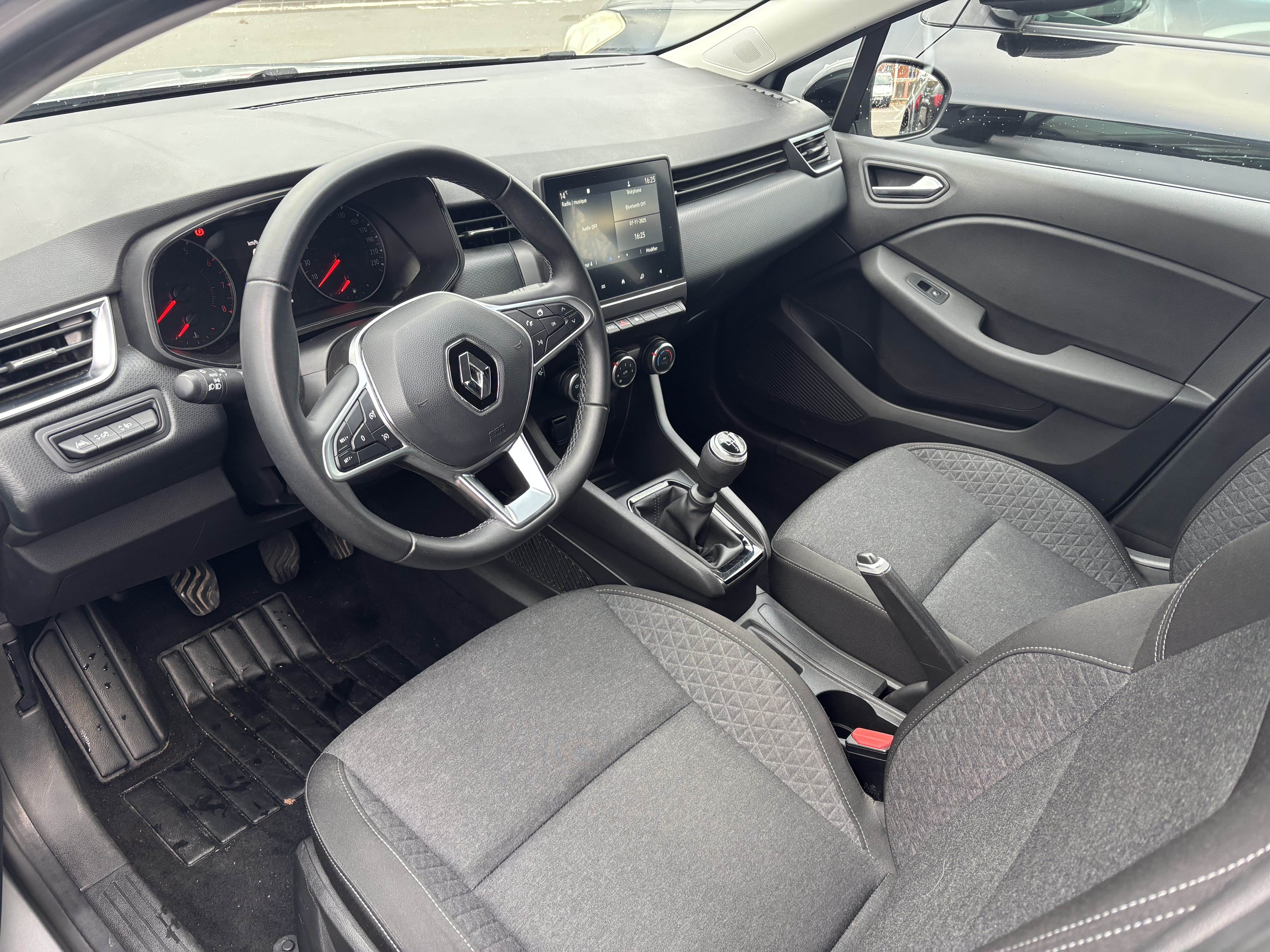 Renault Clio  /collège Henri Dunant/USB/Mosquée /90cv avec Régulateur de vitesse
