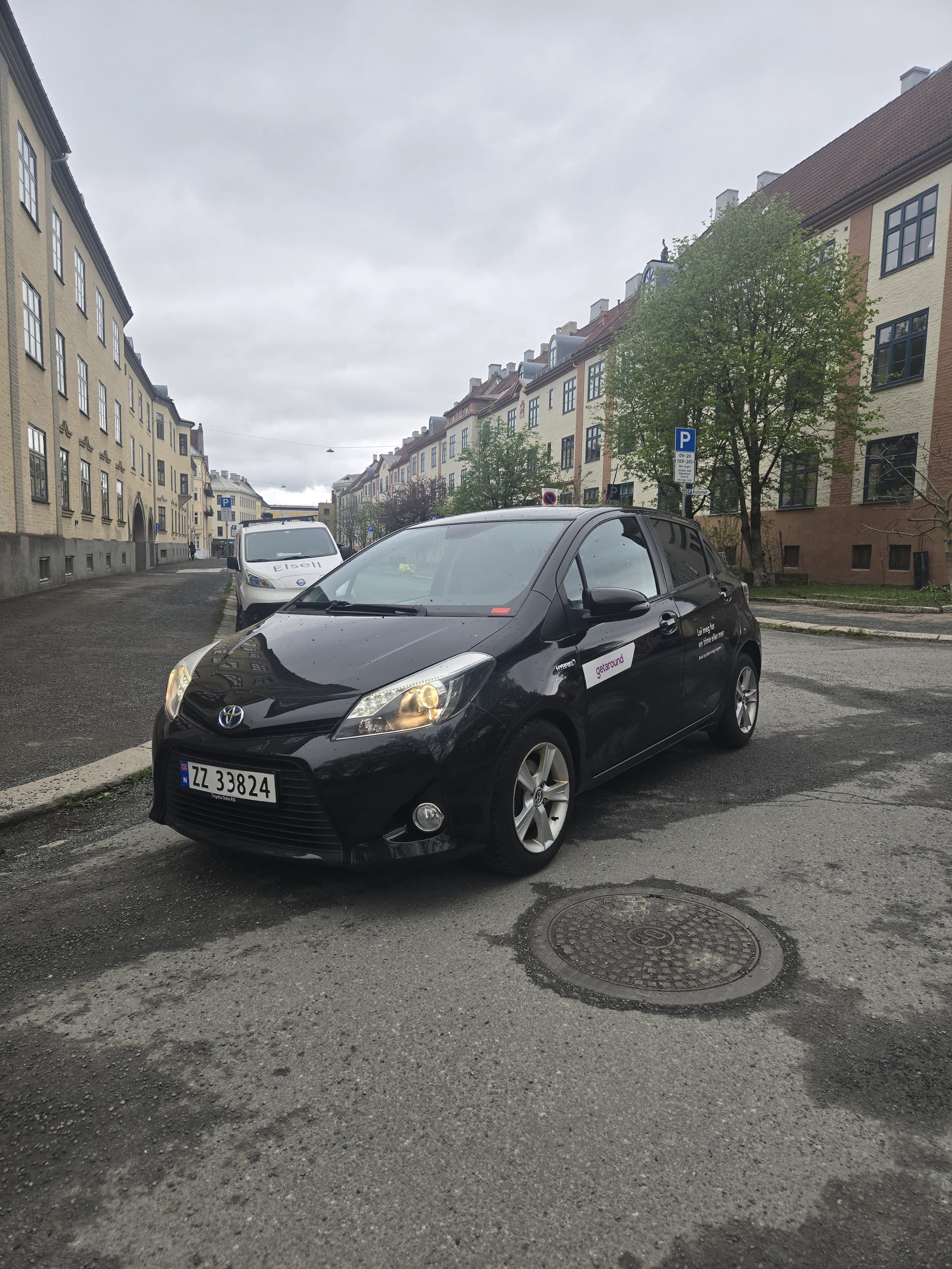 Toyota Yaris Hybrid 1,5 Hybrid, Automat, 2013, Blyfri 95 / Electric (hybrid), automatic