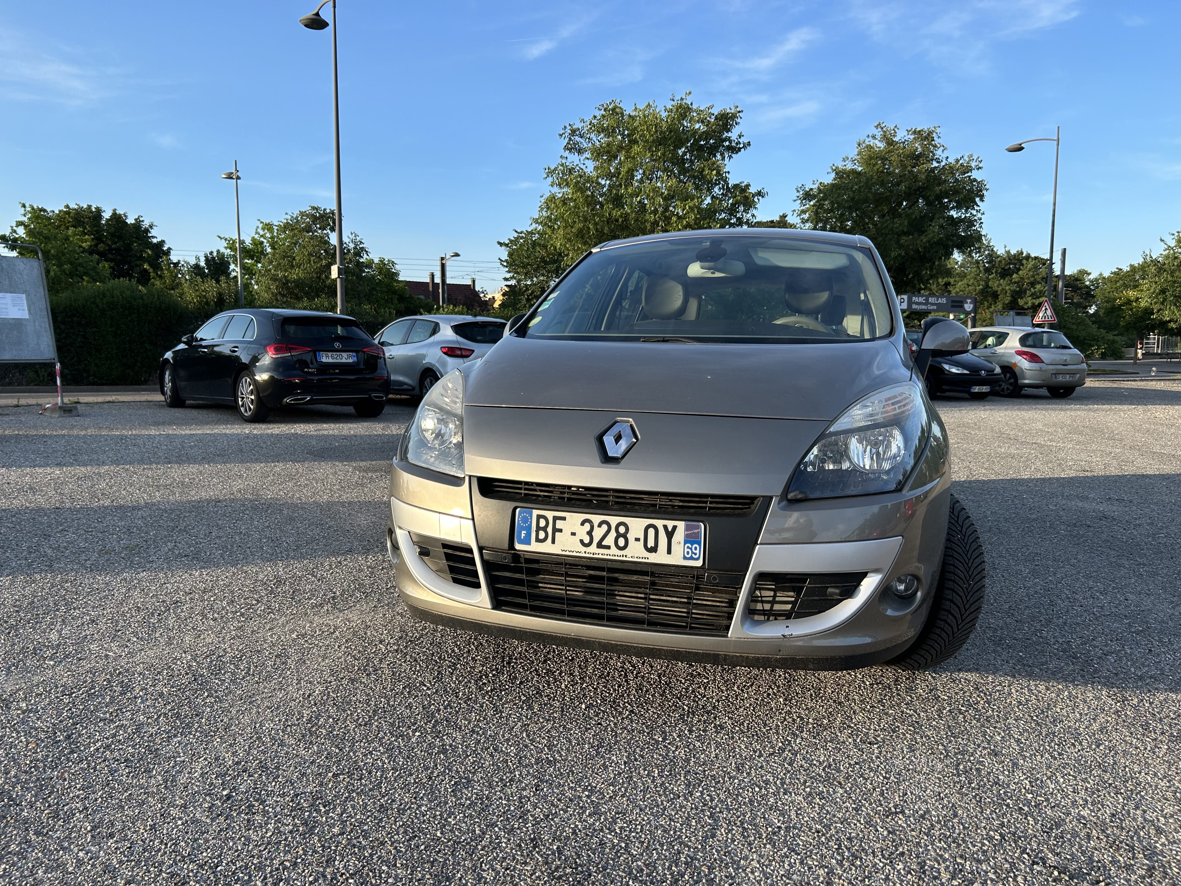 Renault Scenic avec Siège bébé