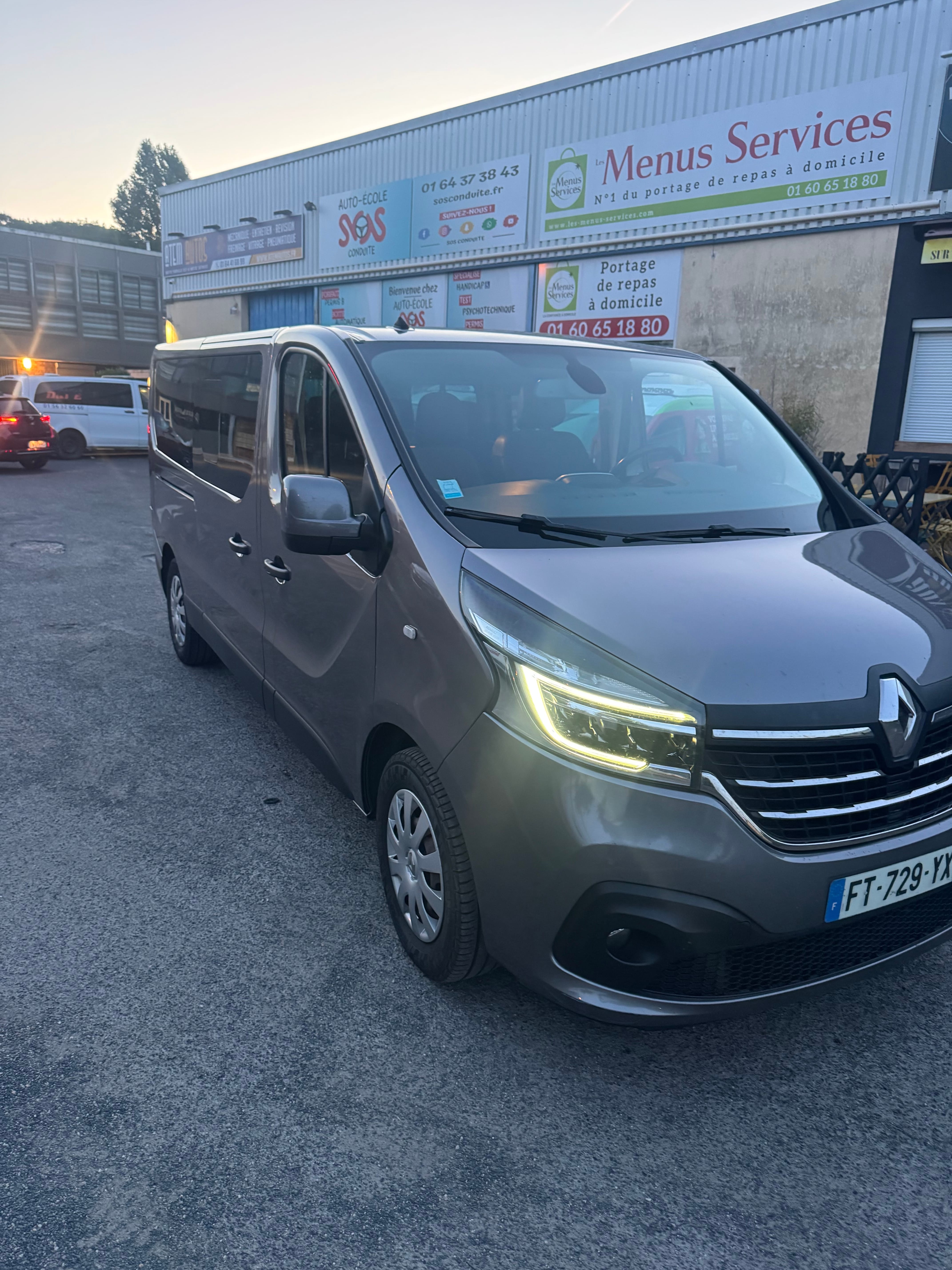 Renault Trafic, 2020, Diesel, automatique, 9 places et plus