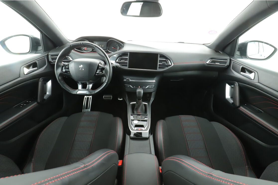 Peugeot 308 avec GPS