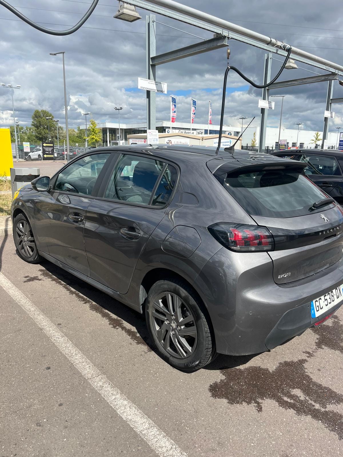 Peugeot 208 avec GPS