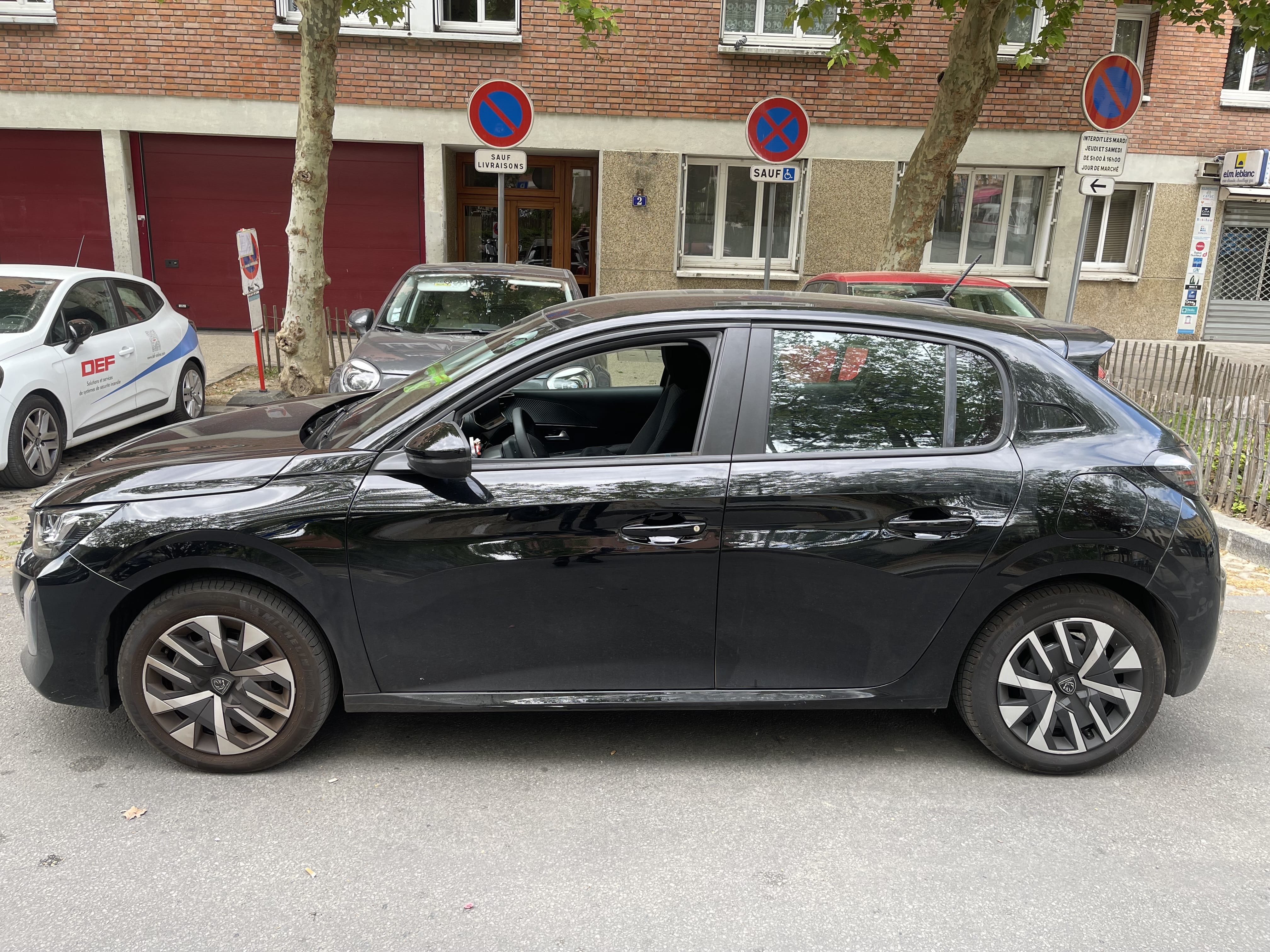 Peugeot 208 avec Climatisation