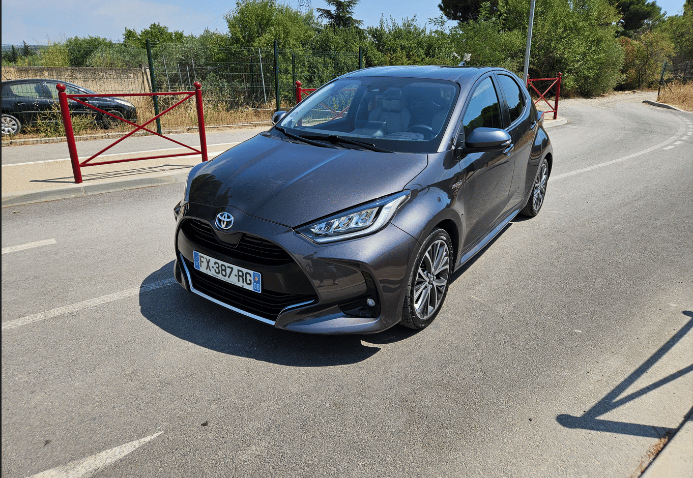 Toyota Yaris Hybride, 2021, Essence 95 / Eléctrico (híbrido), Automático