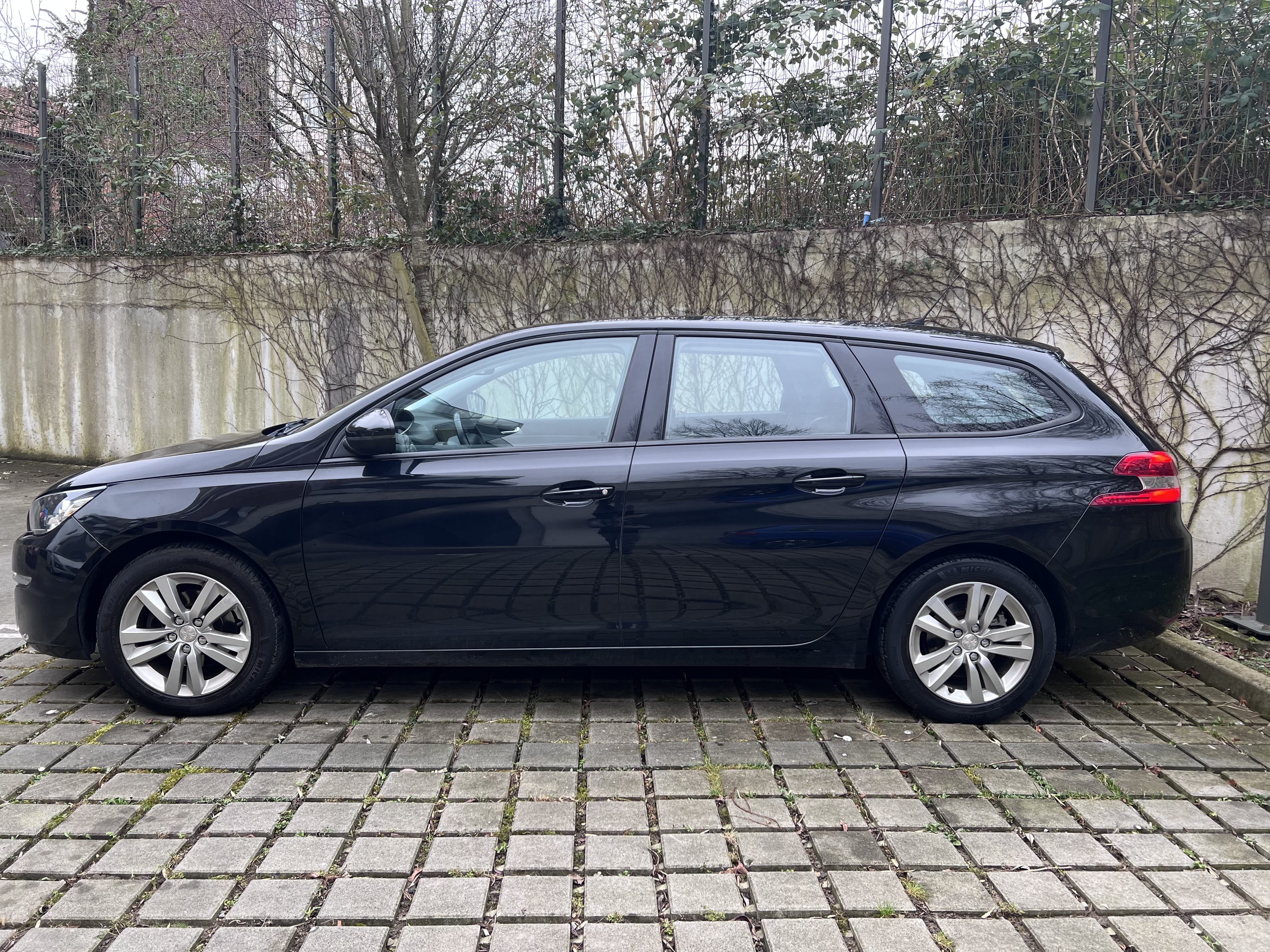 Peugeot 308 SW avec Climatisation