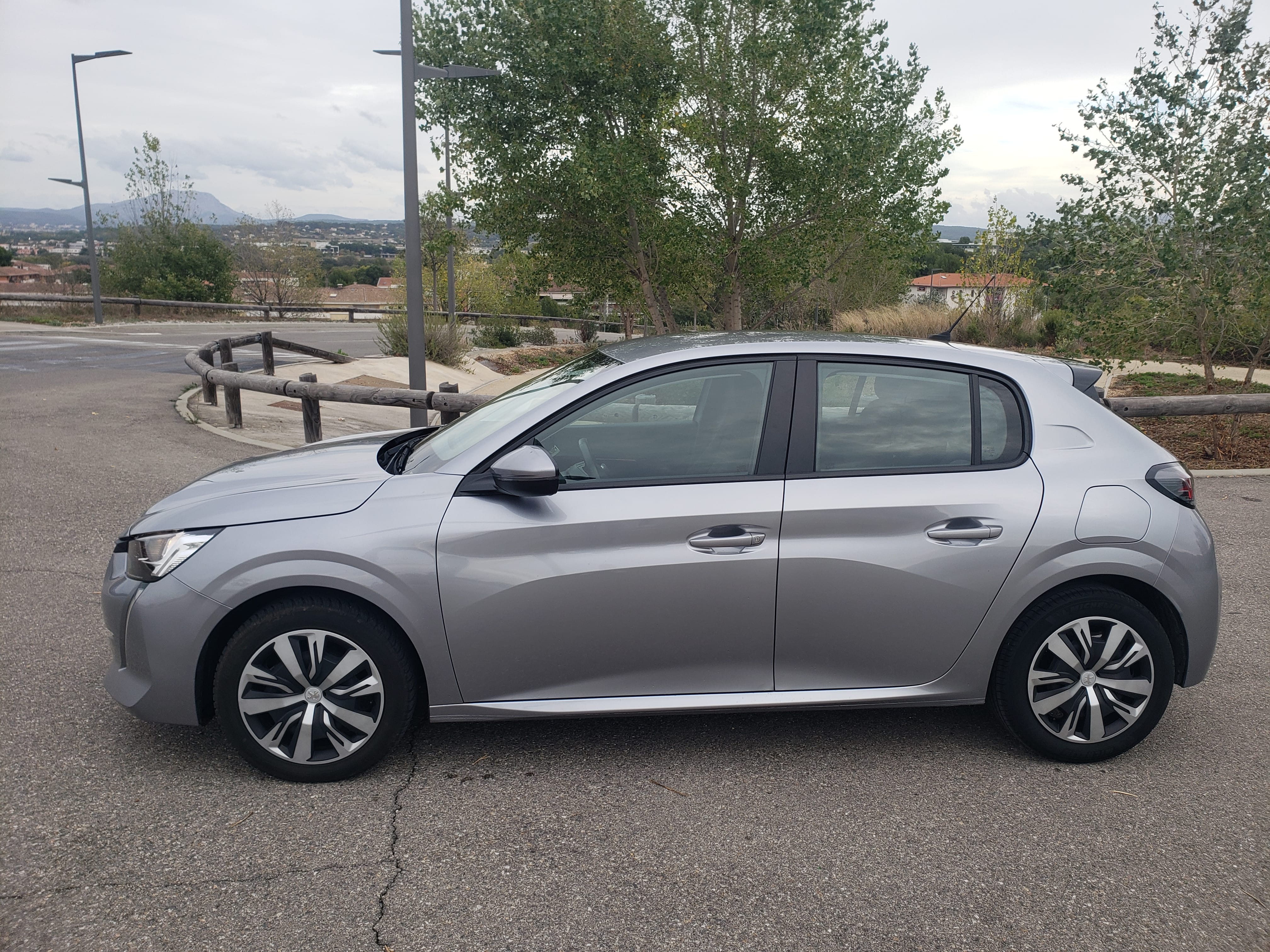 Peugeot 208 avec Climatisation