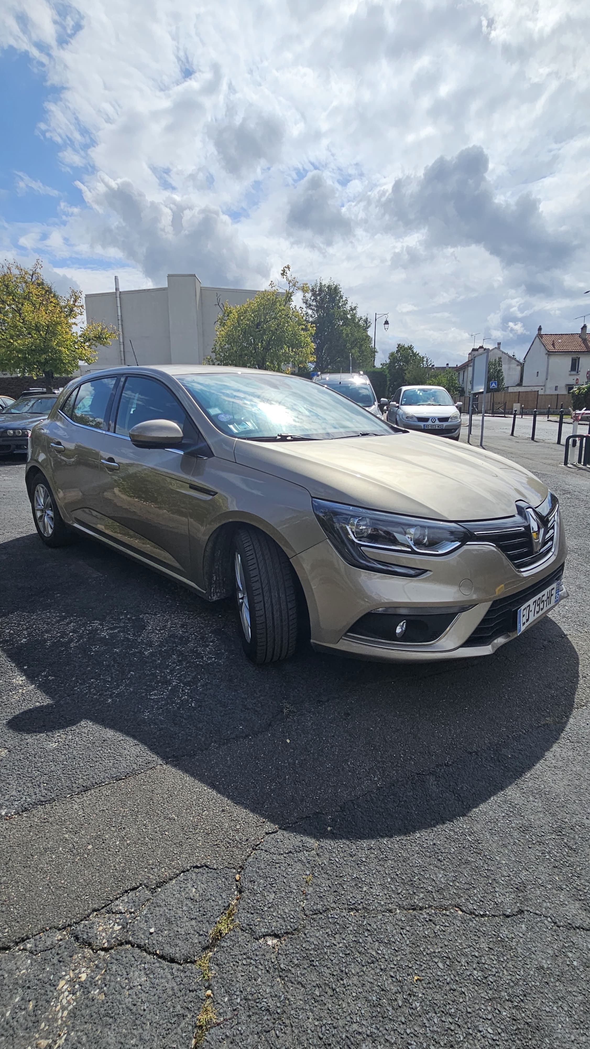Renault Mégane Essence 130cv avec Climatisation