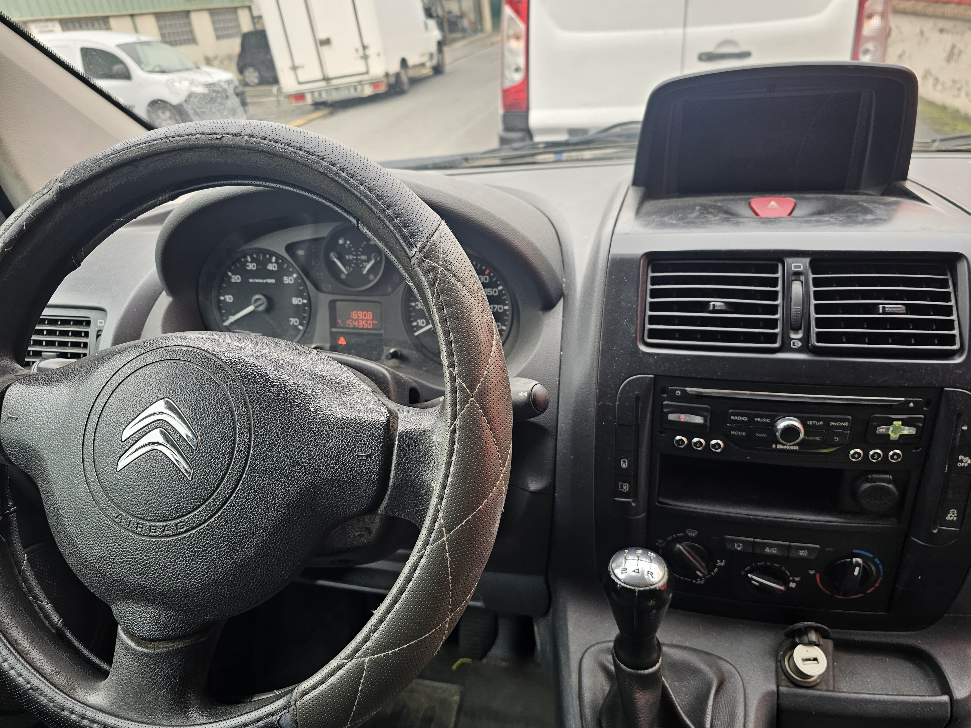 Citroen Jumpy 1.6hdi 90 clim gps radar de recul avec Régulateur de vitesse