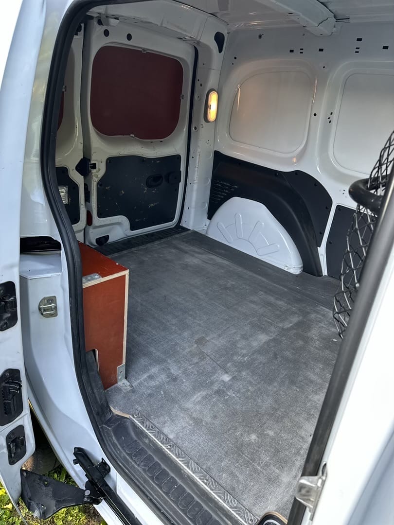 Renault Kangoo Express avec Entrée audio / iPod