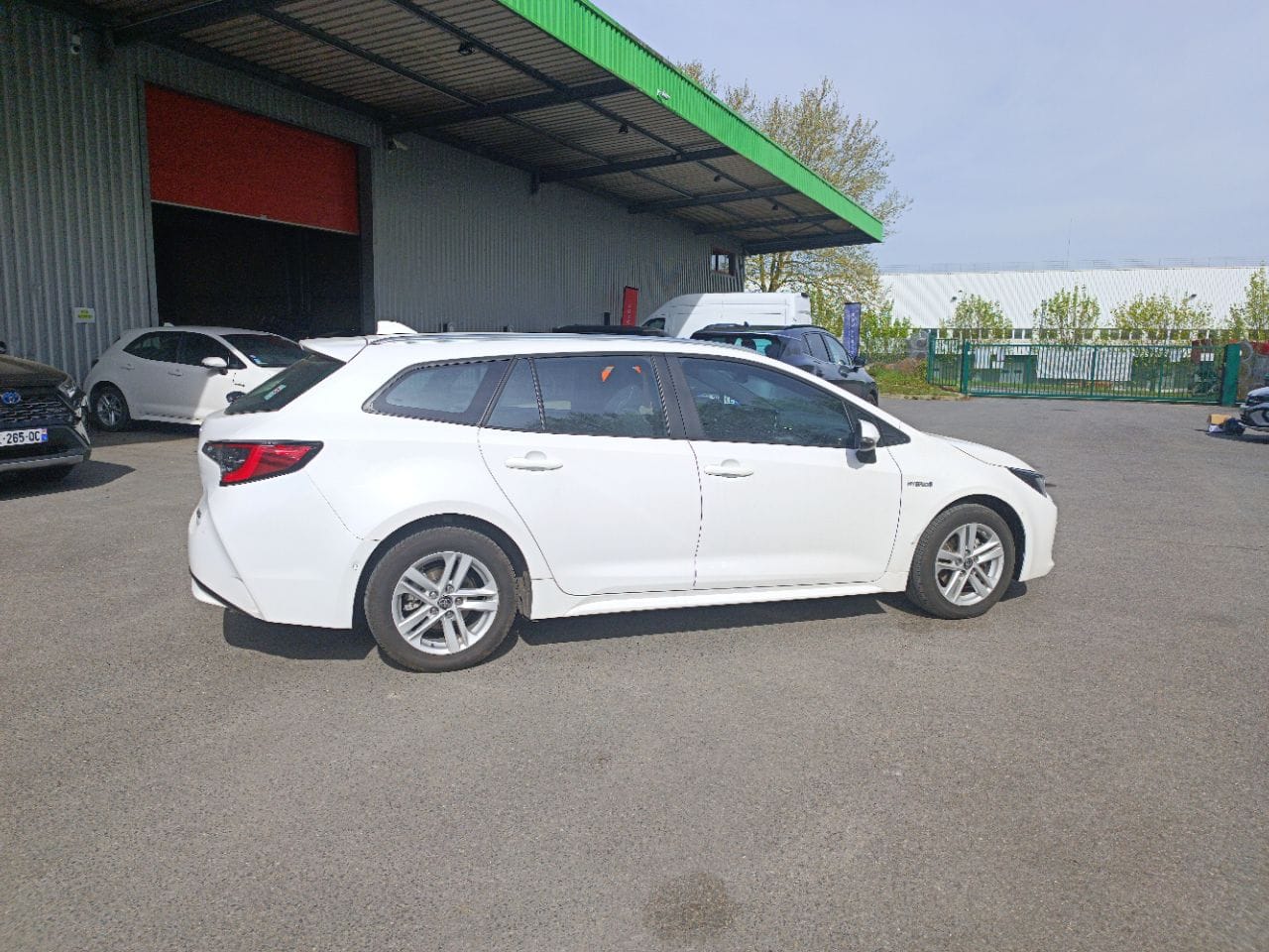 Toyota Corolla Break Hybride avec Climatisation