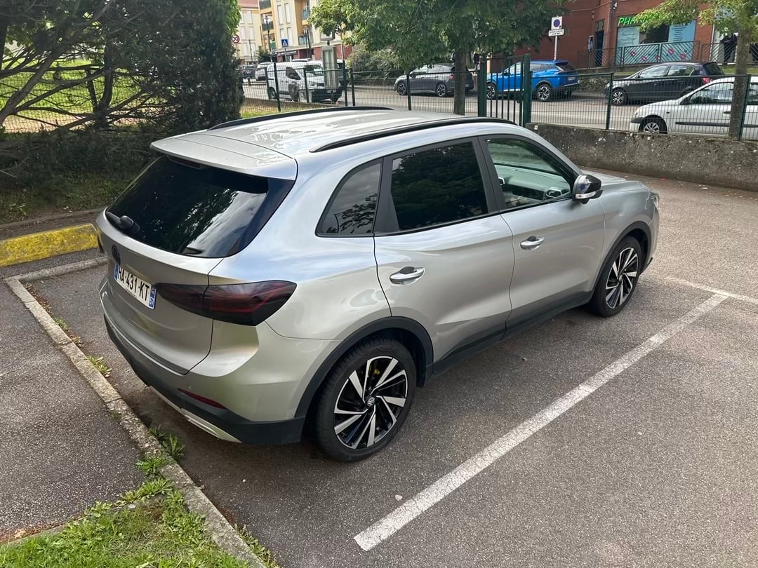 MG ZS, 2024, Essence 95 / Électrique (hybride), automatique