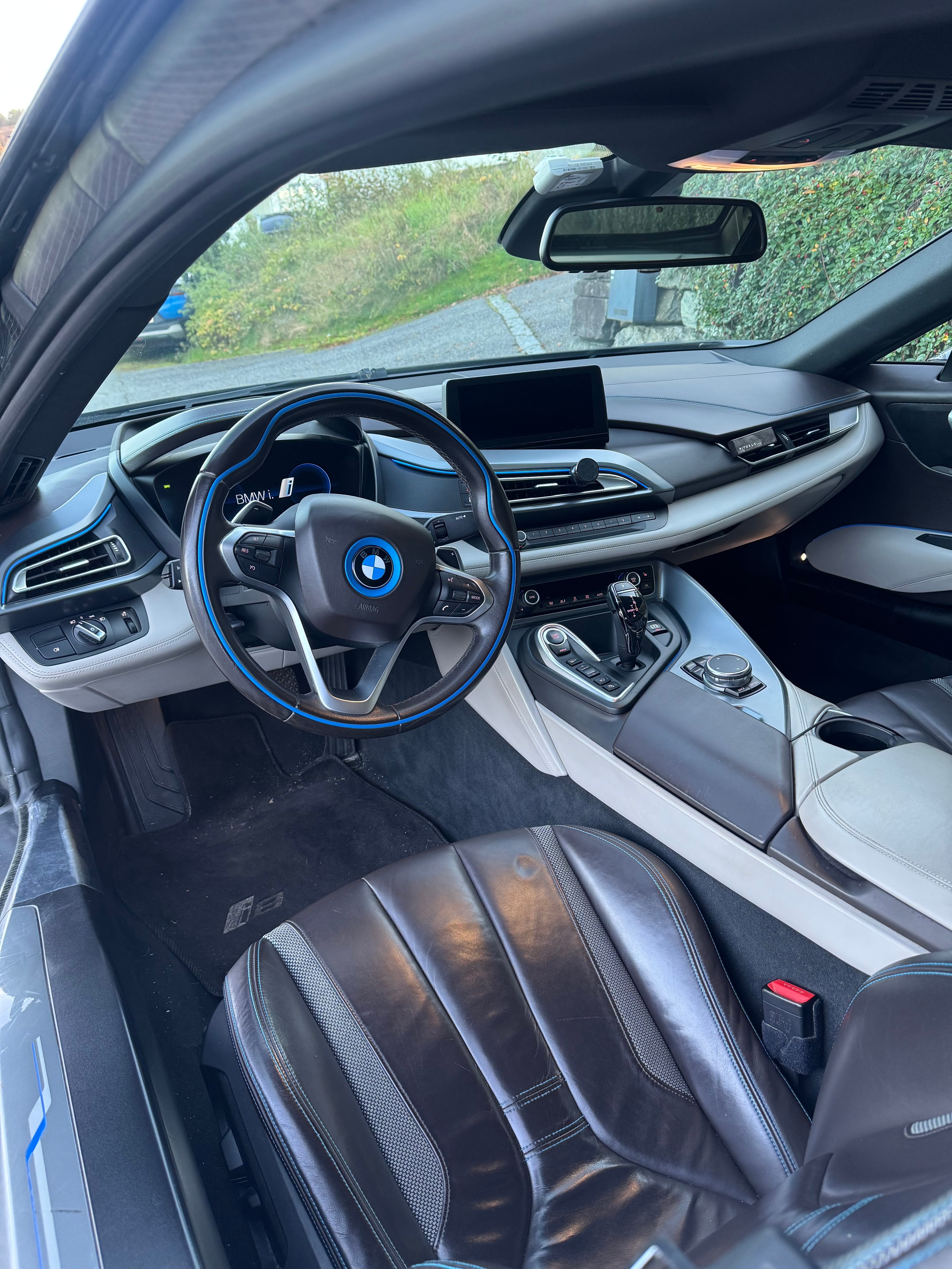 BMW i8 med GPS