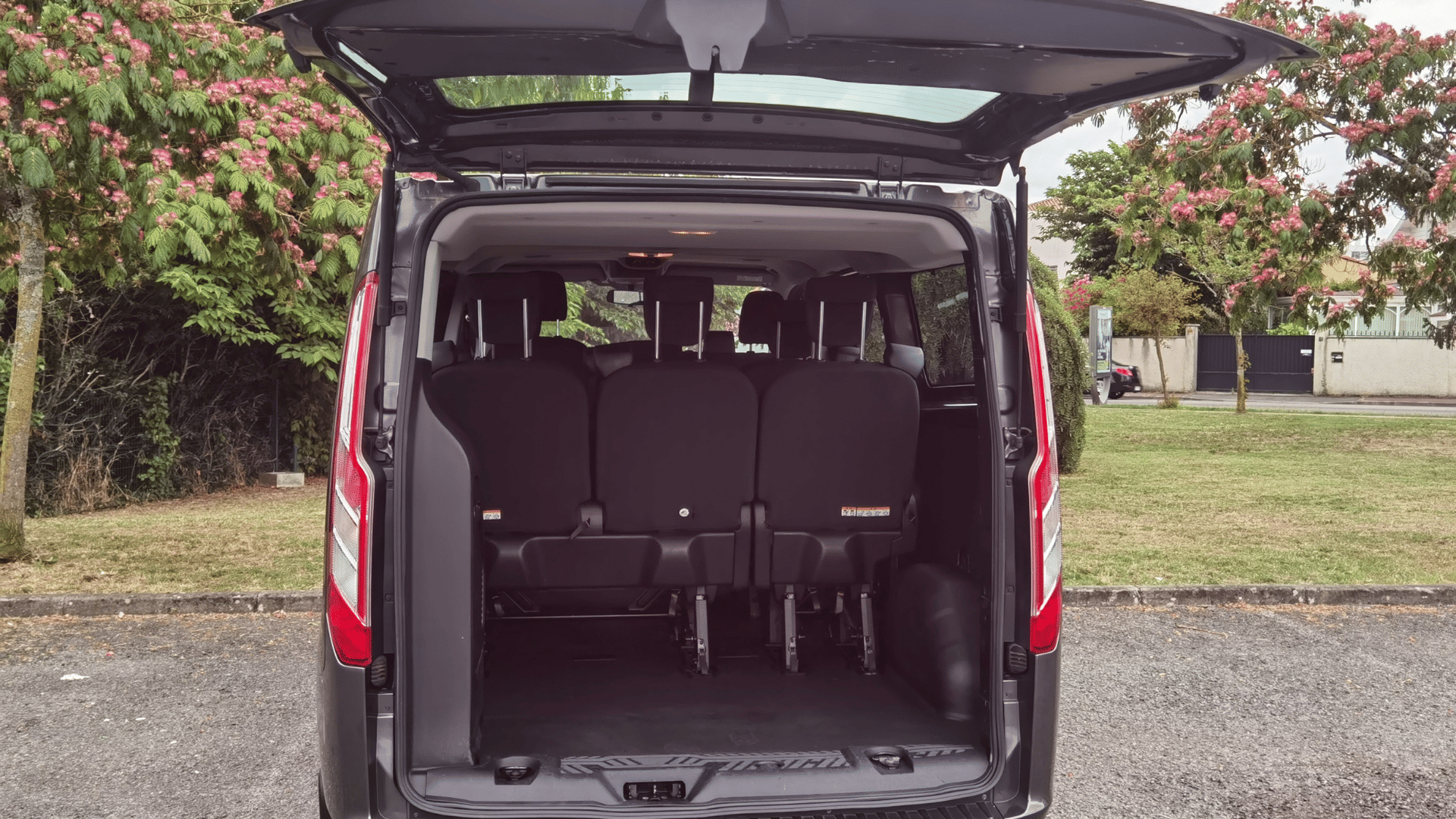 Ford Transit Custom Kombi 9 Places avec Chaines