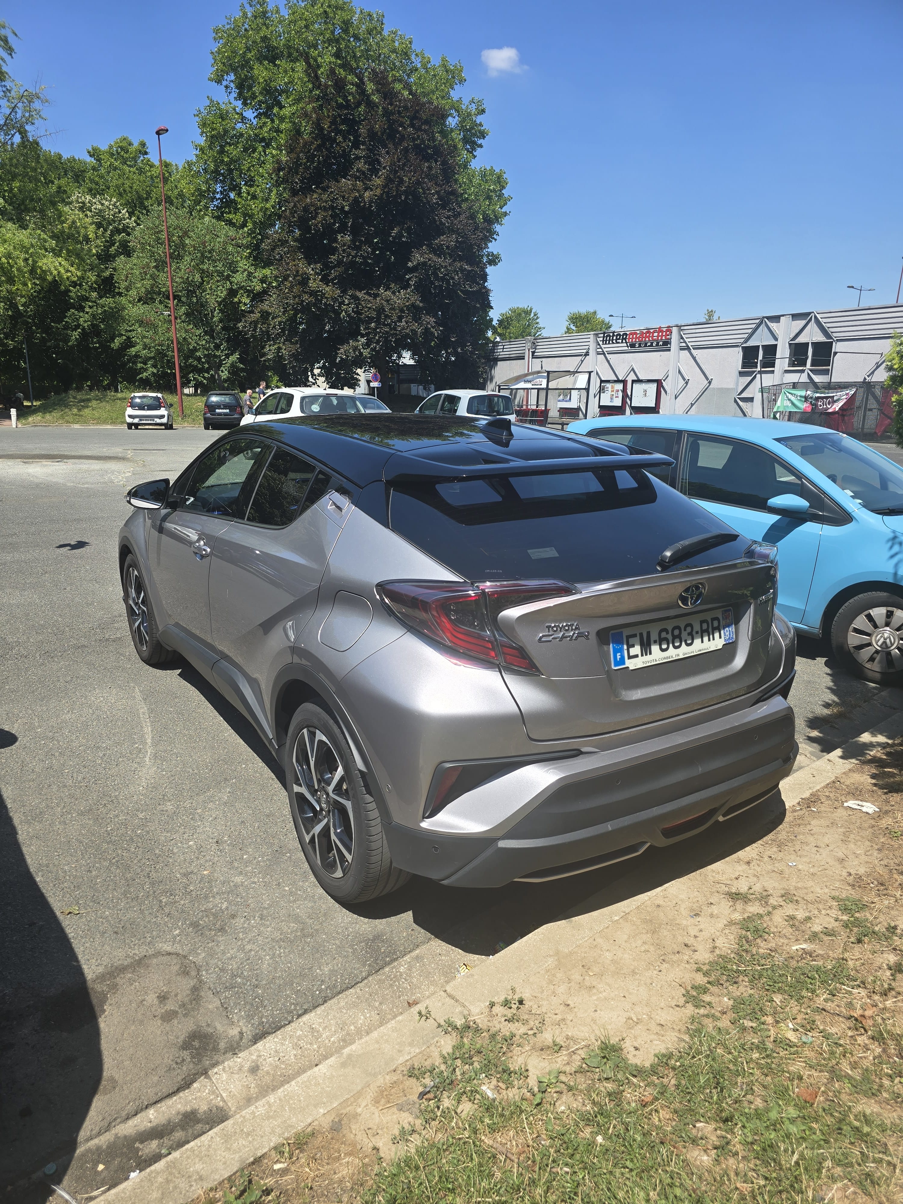 Toyota C-HR Hybrid avec GPS