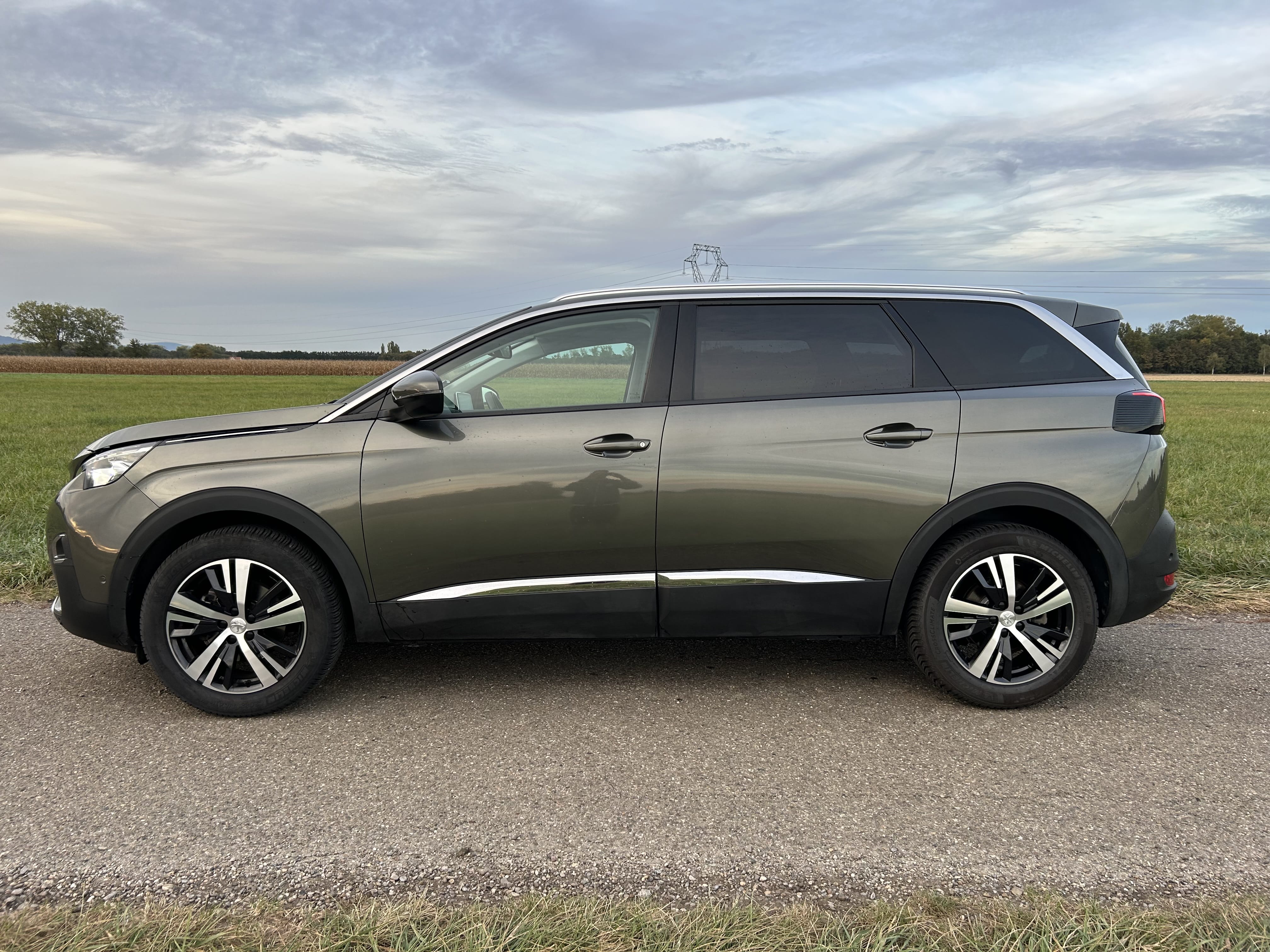 Peugeot 5008 Allure Business 1.5 HDi 130 ch EAT8 avec Climatisation