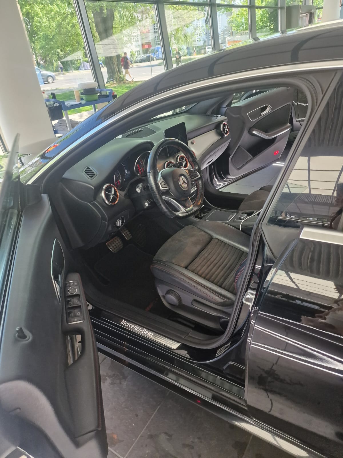 Mercedes-Benz CLA-Klasse mit Winterreifen