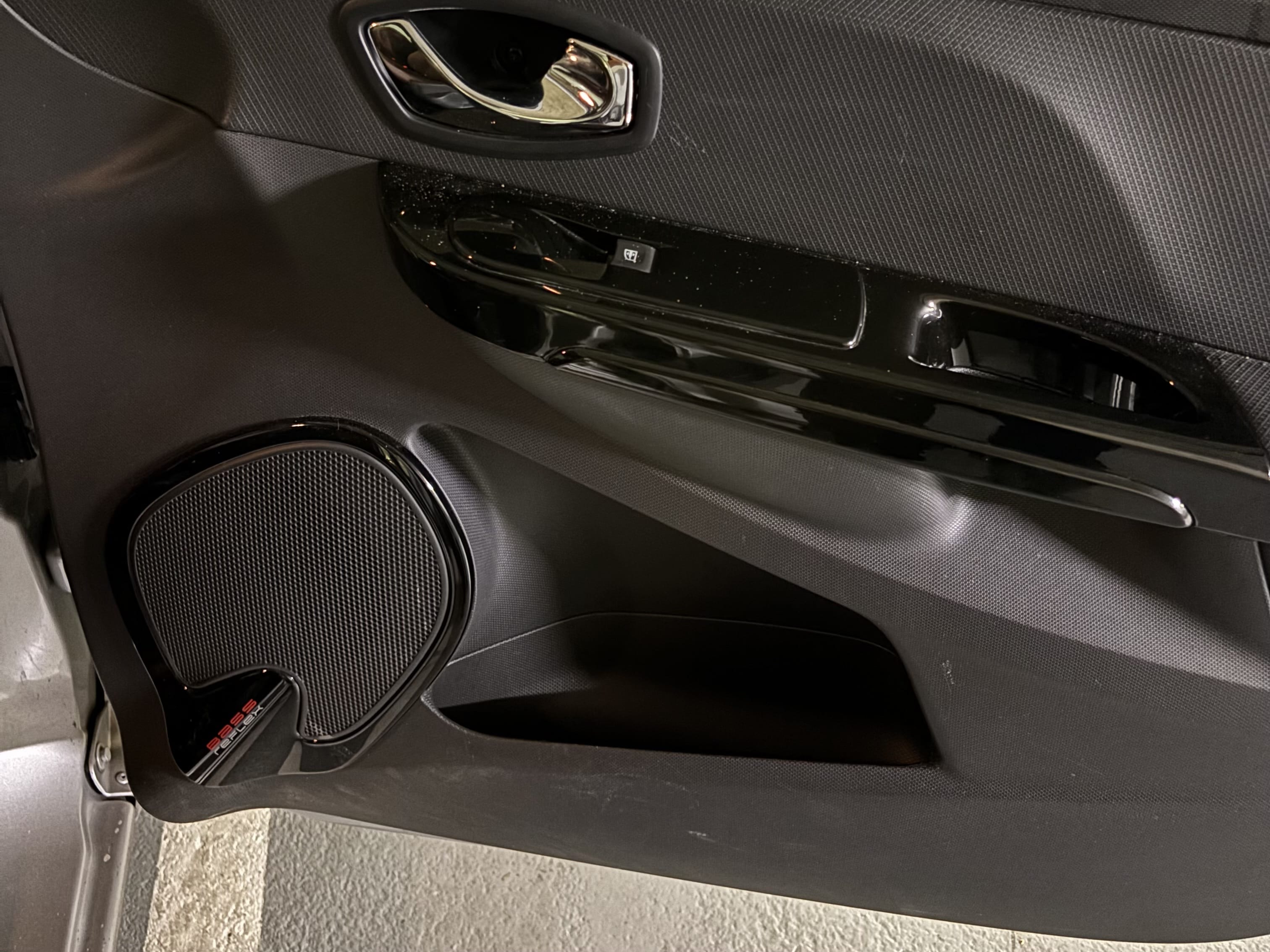 Renault Clio avec Entrée audio / iPod