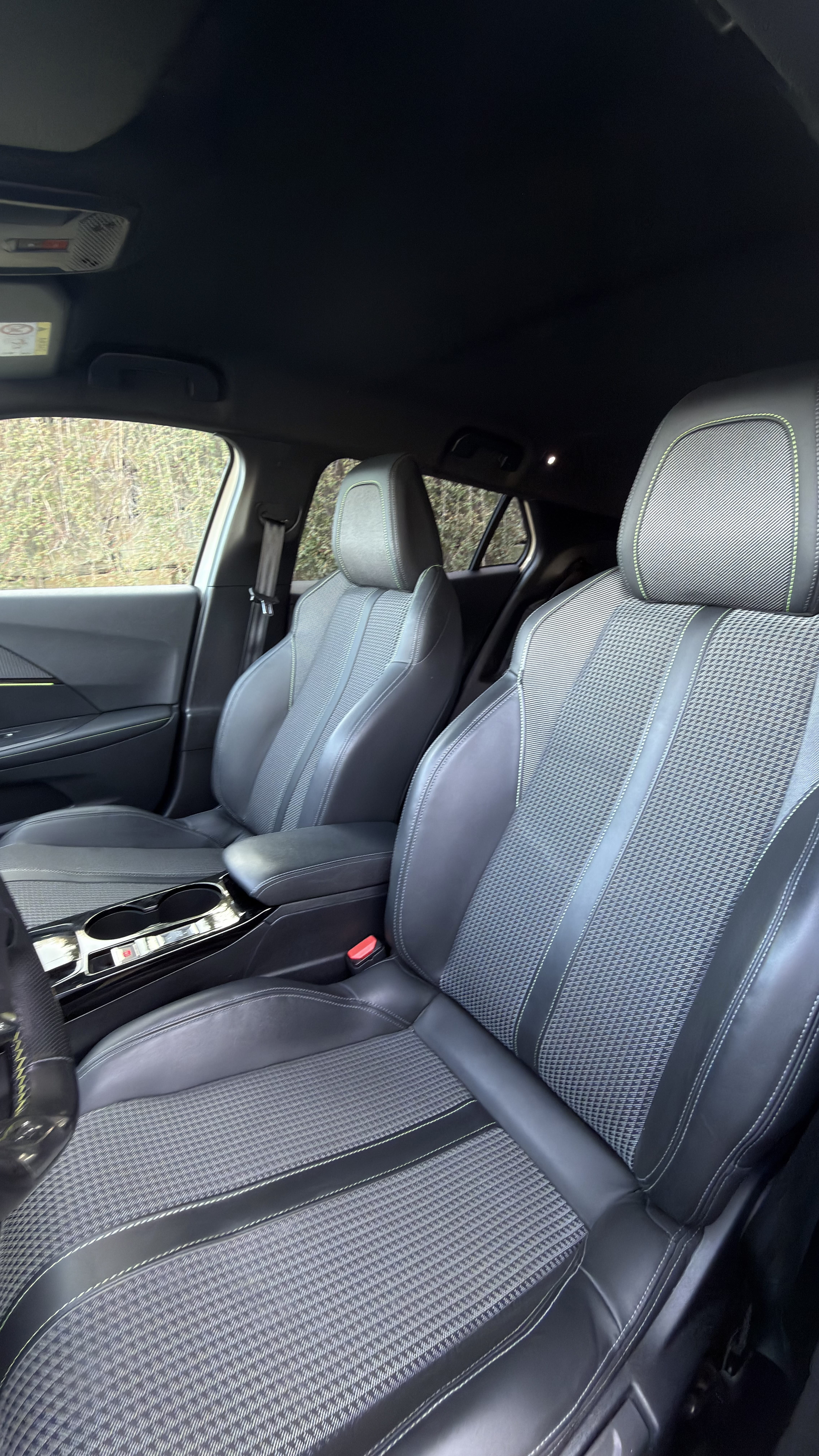 Peugeot e-2008 with Bluetooth audio