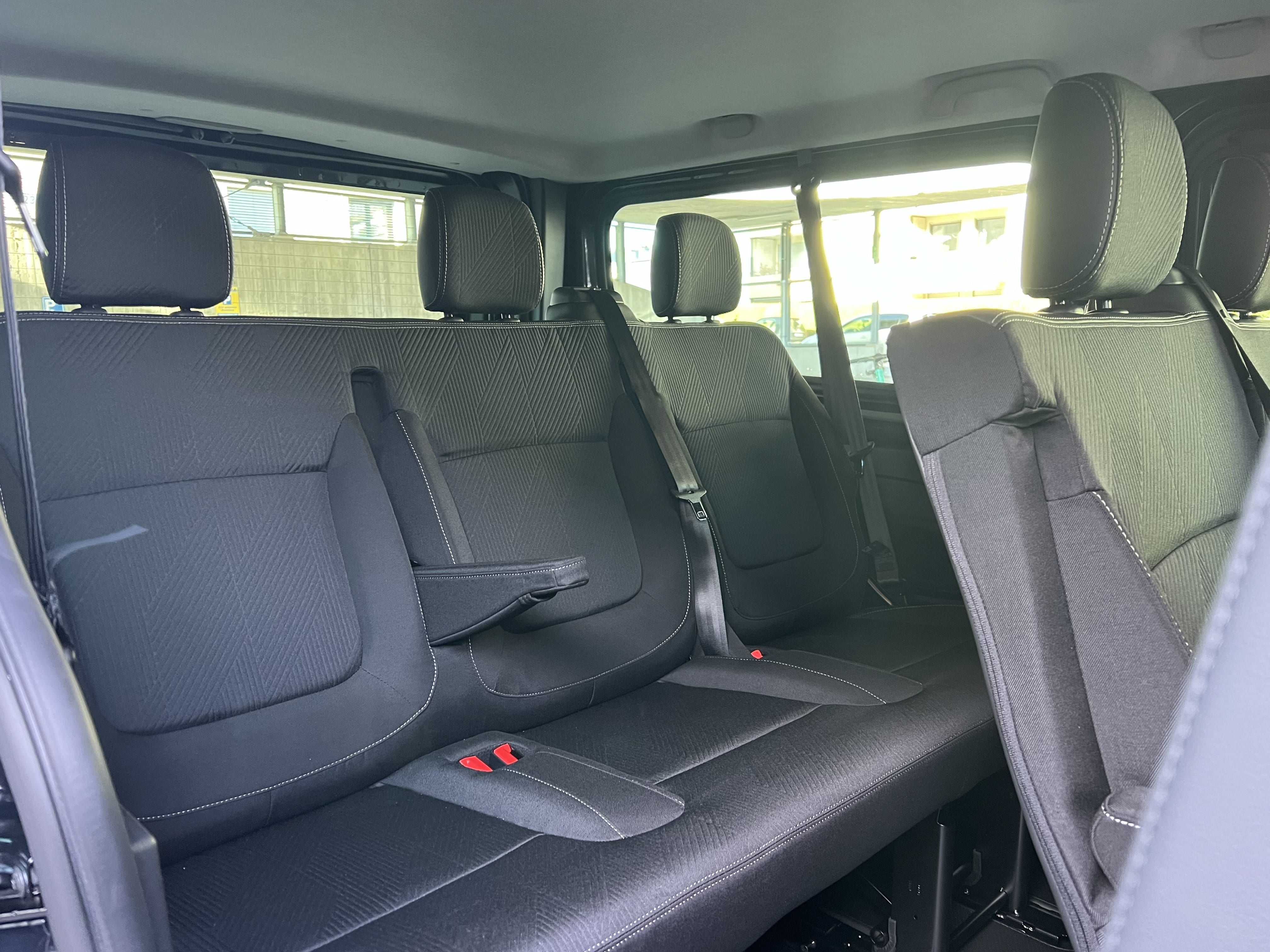 Nissan Primastar Primastar 2.0 Diesel LUXUS VAN Automatik + 2 x Klima + Xenon + Kamera + mit Bluetooth-Audio