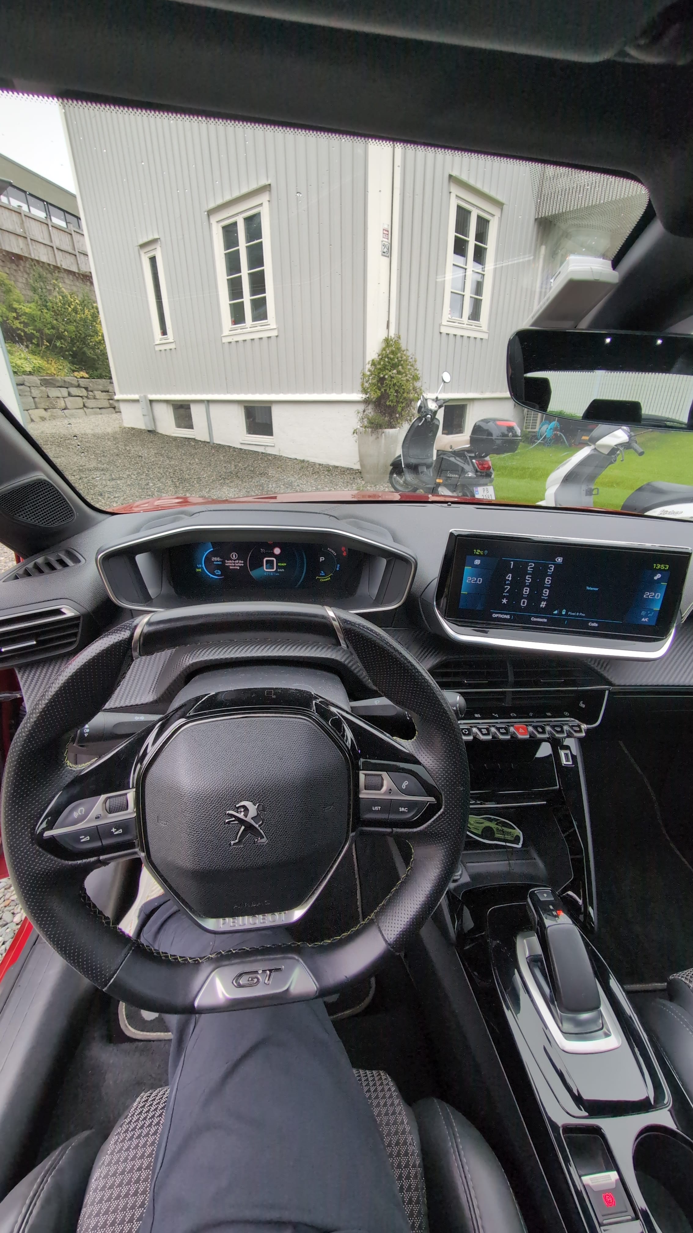 Peugeot e-208 GT with Cruise control