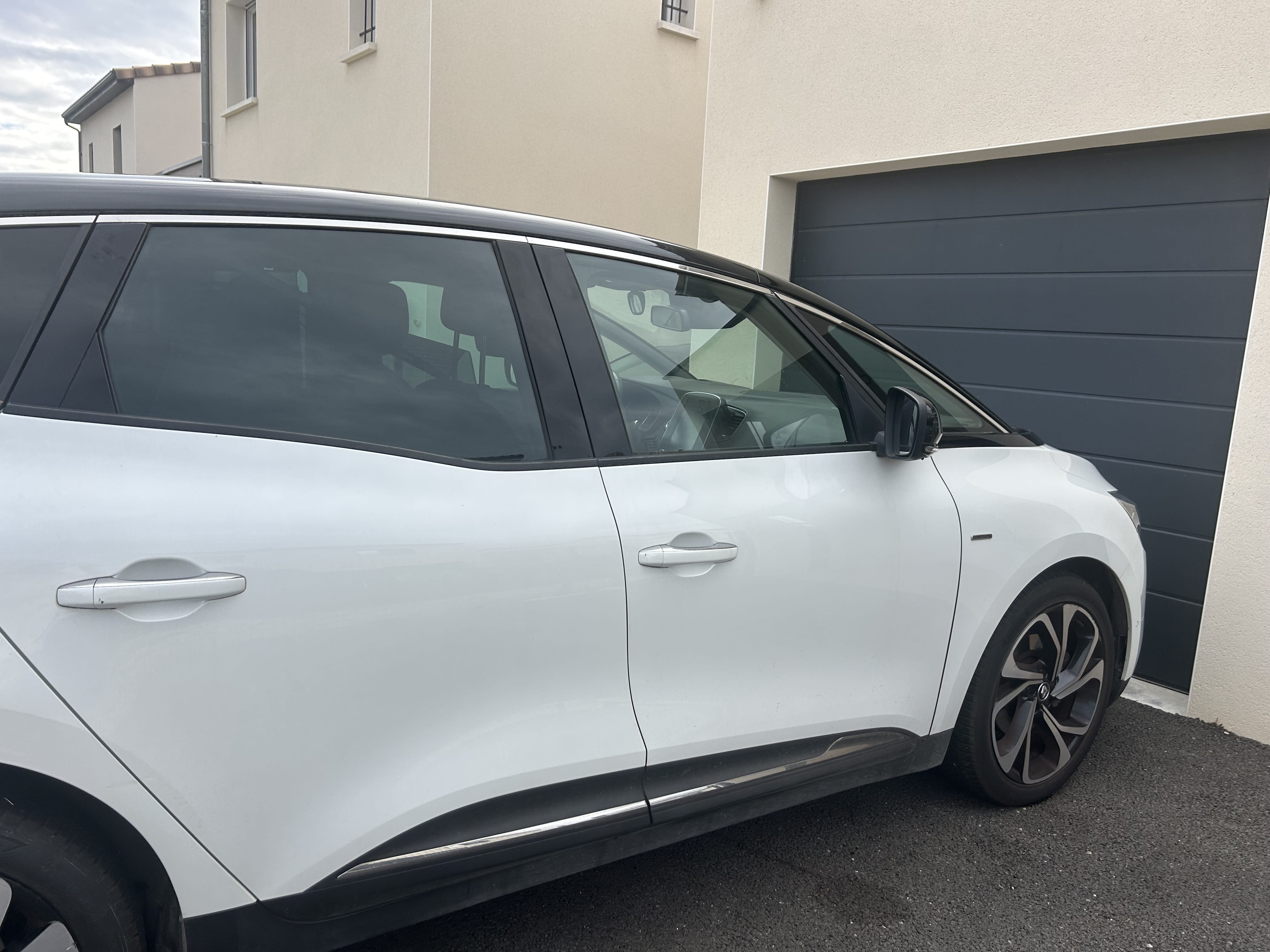 Renault Scenic avec Climatisation