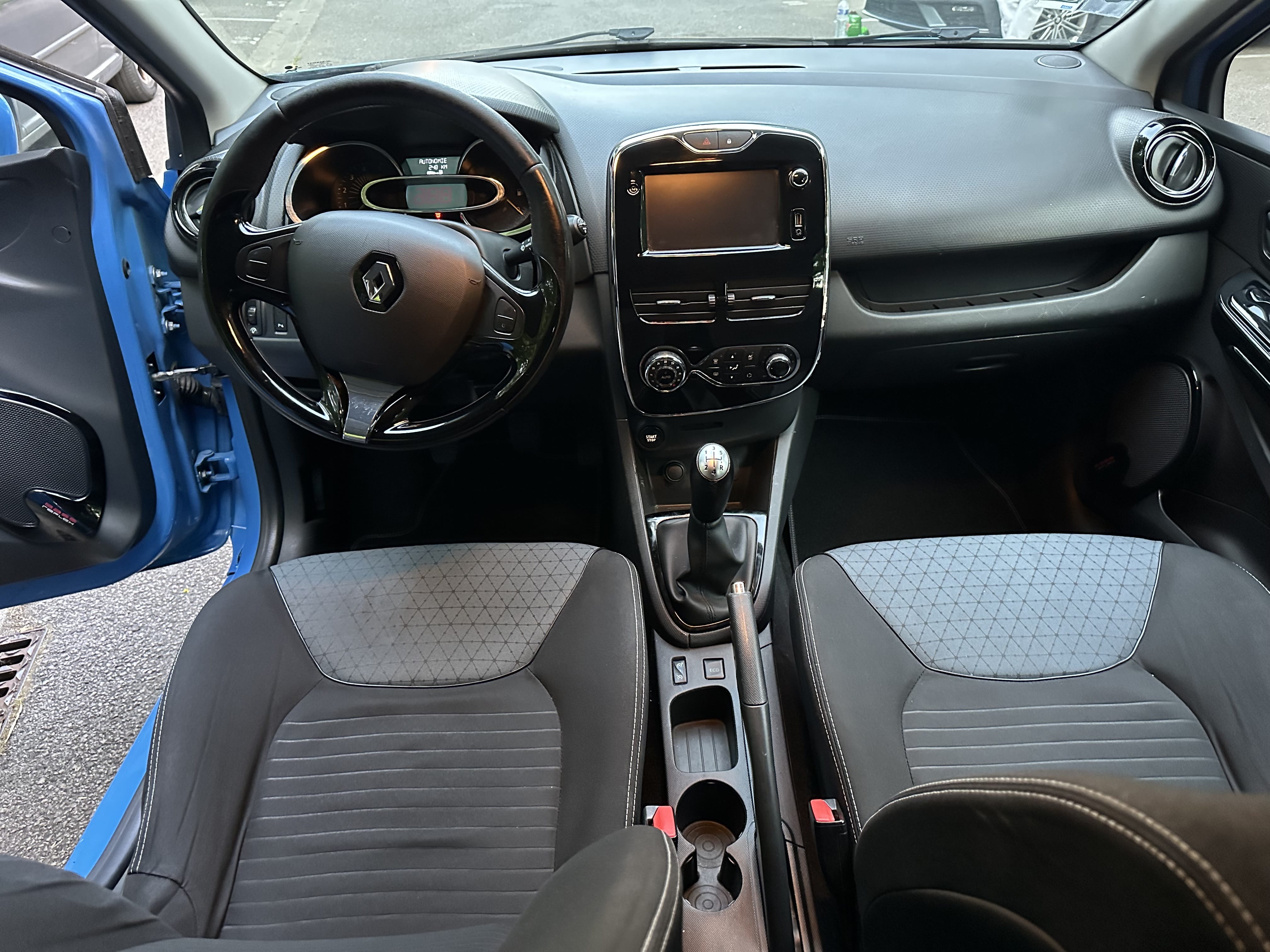 Renault Clio avec GPS