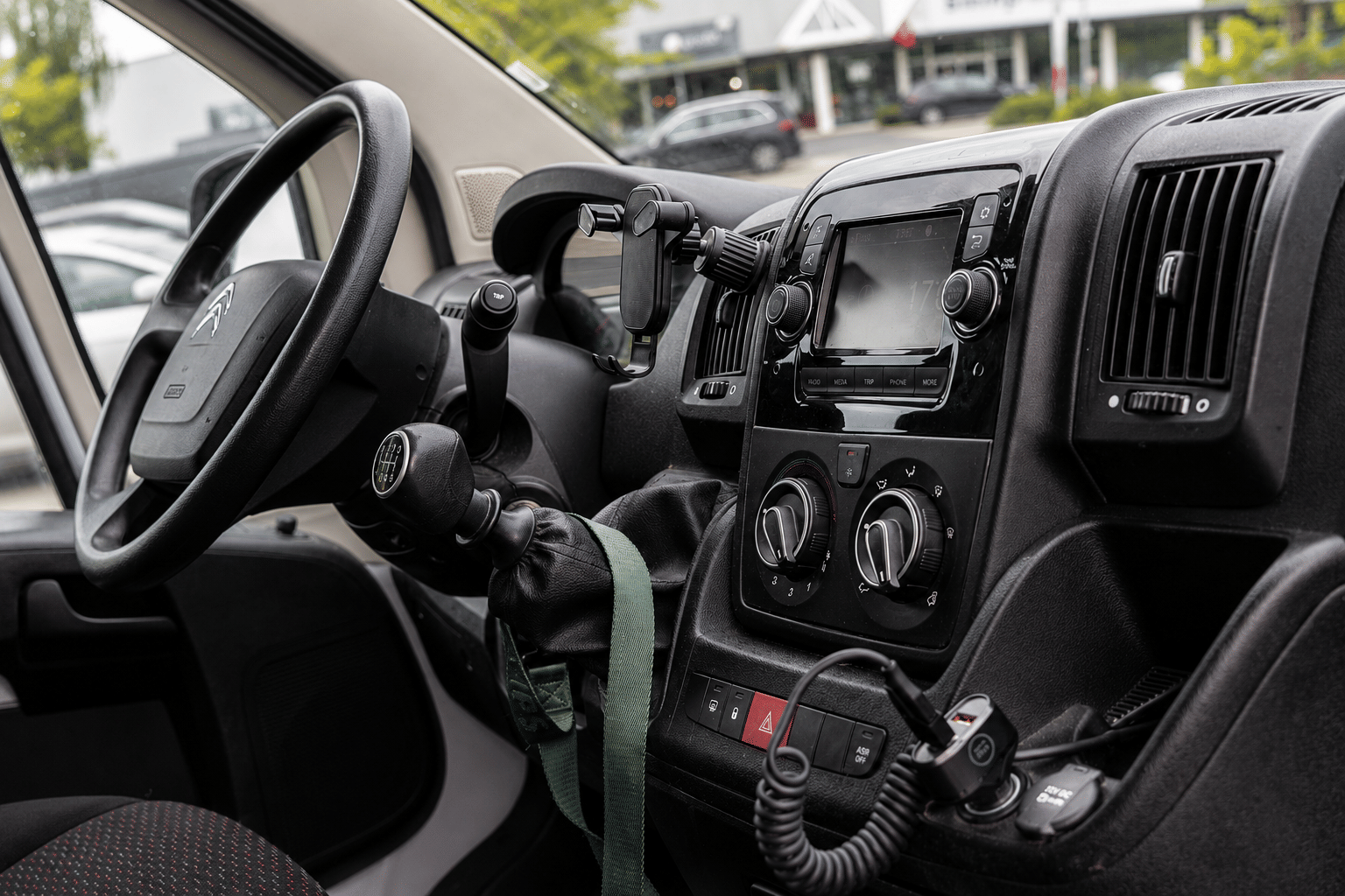 Citroen Jumper : L3H2 - 13 m³ - 1345 kg - Euro 6d met Bluetooth audio