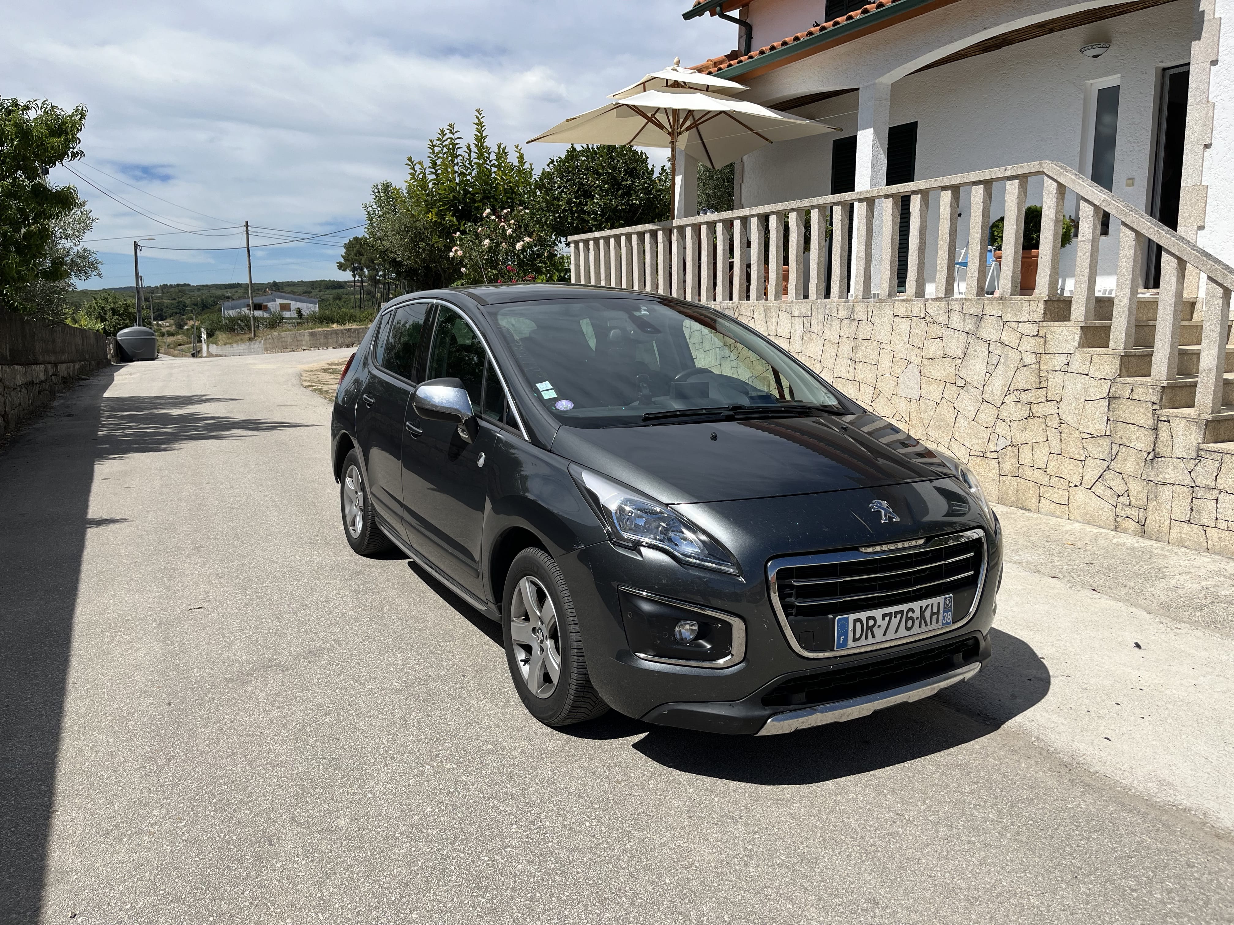 Peugeot 3008 avec Entrée audio / iPod