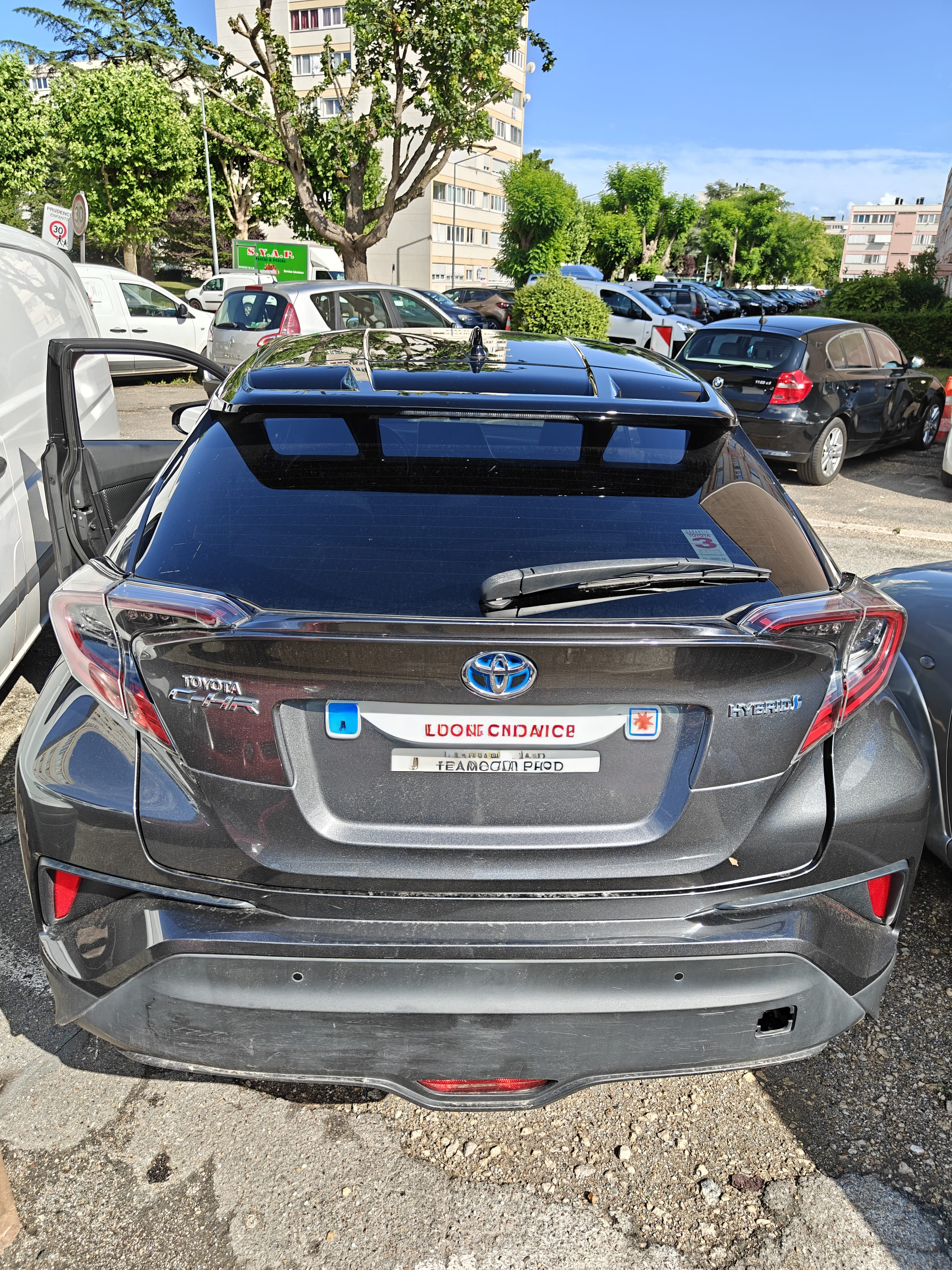 Toyota C-HR Hybrid avec GPS
