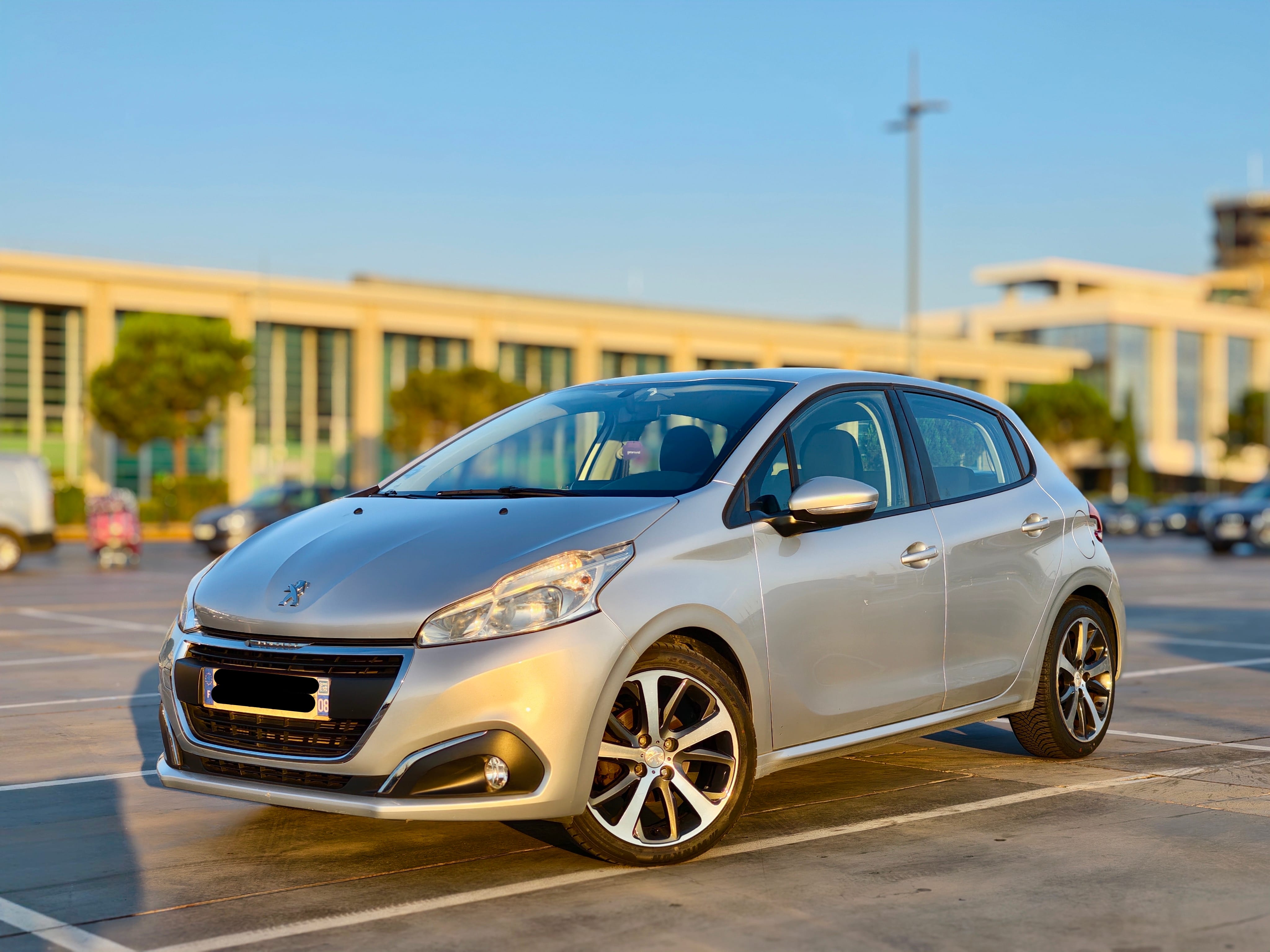 Peugeot 208 Aéroport de Marseille D avec Régulateur de vitesse