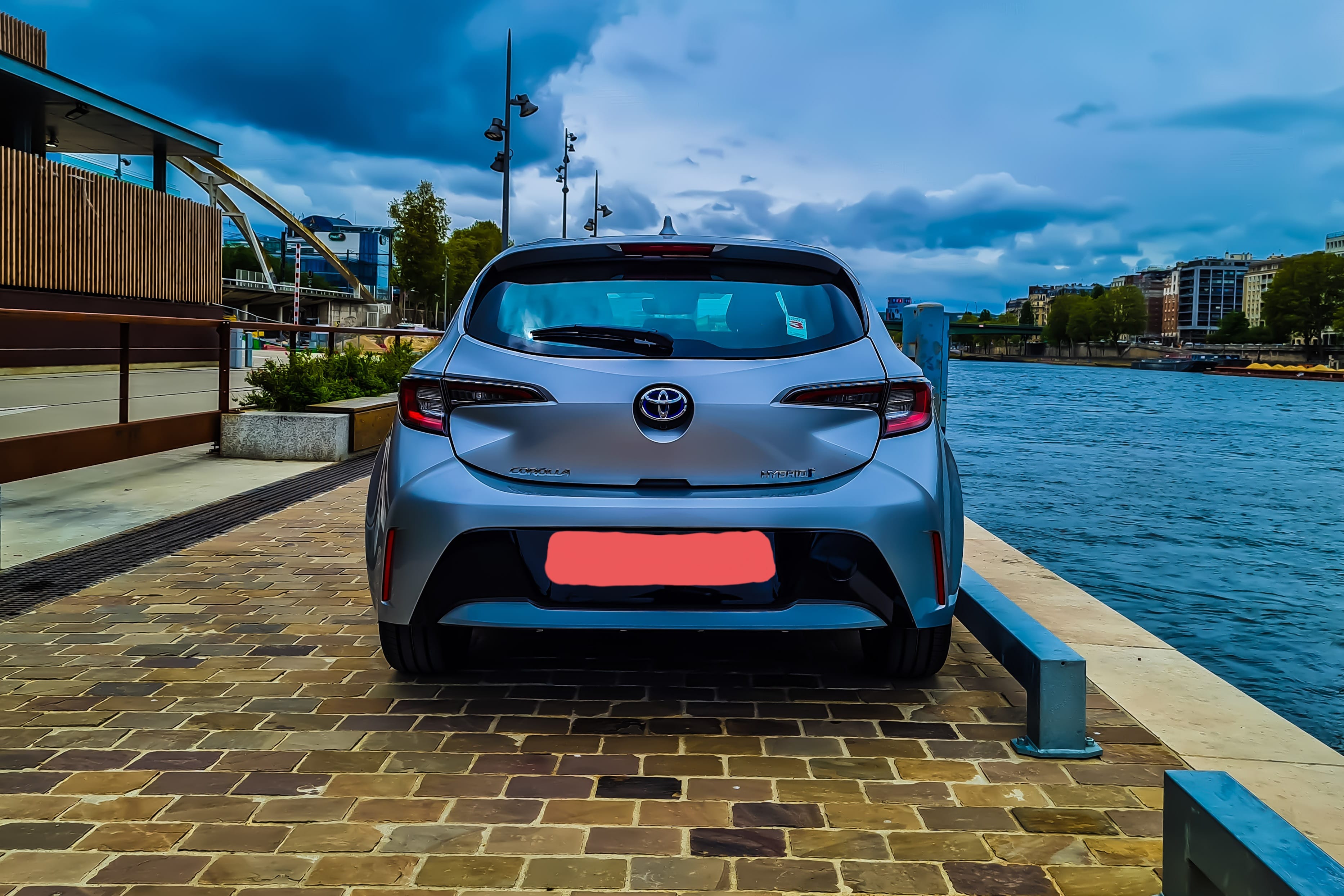 Toyota Corolla HYBRIDE Boîte Auto (FY729) (Clim, Connectivité Smartphone, Camera de recul, ...) # avec Audio Bluetooth