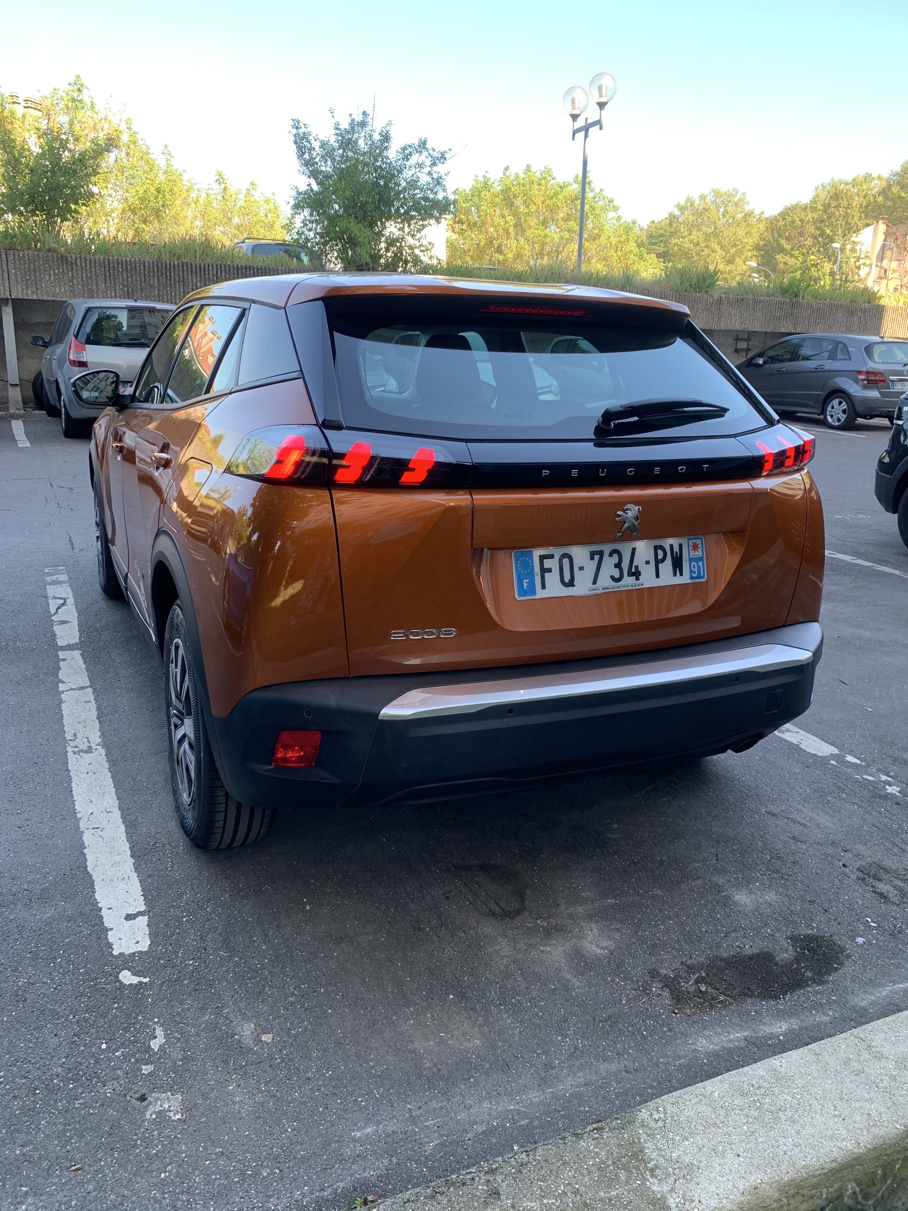 Peugeot 2008 avec GPS