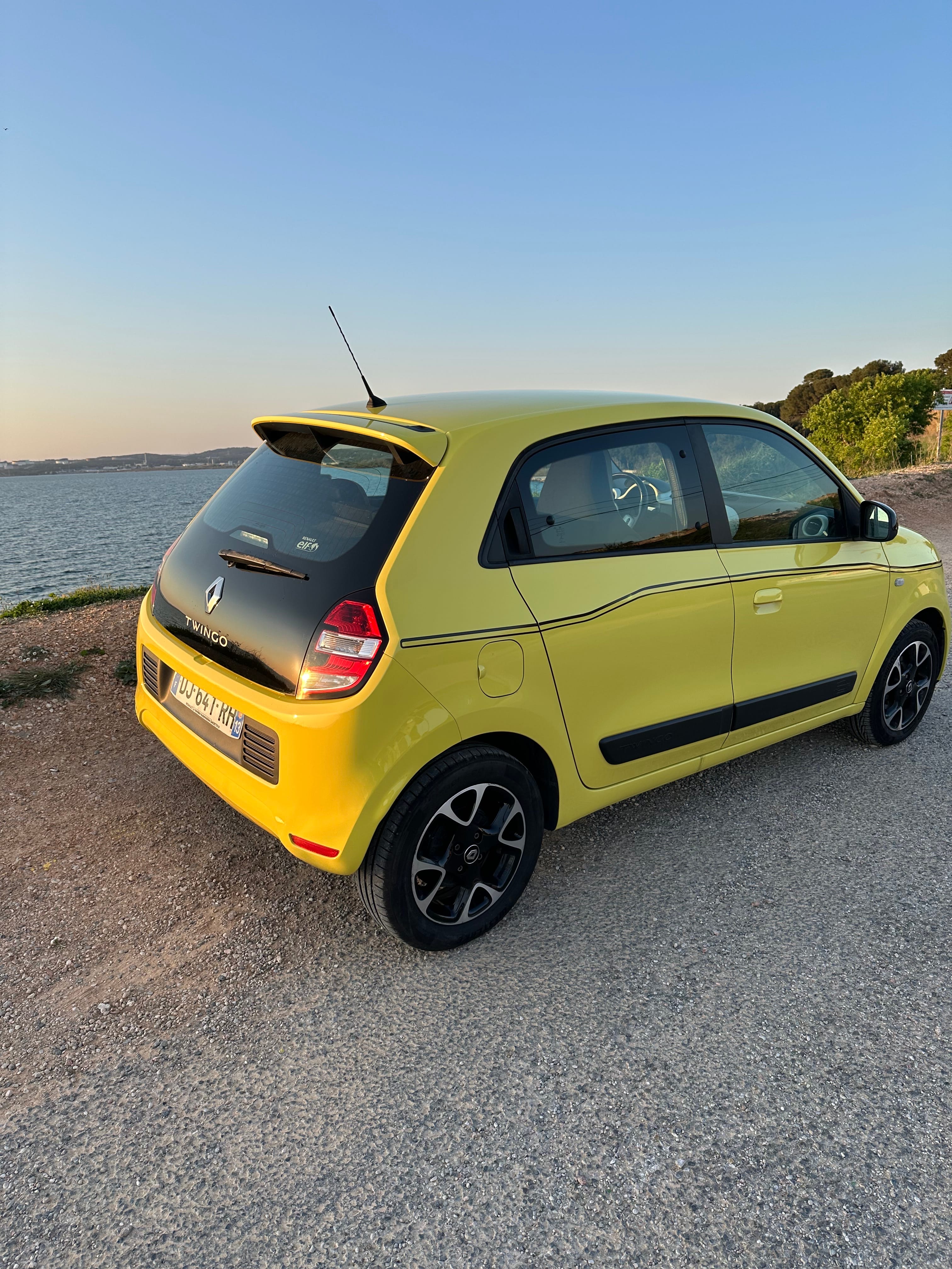 Renault Twingo III avec Climatisation