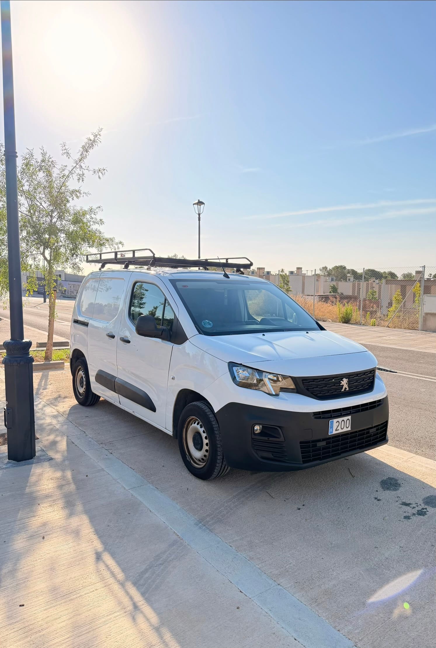 Peugeot Partner con Puertos de carga USB
