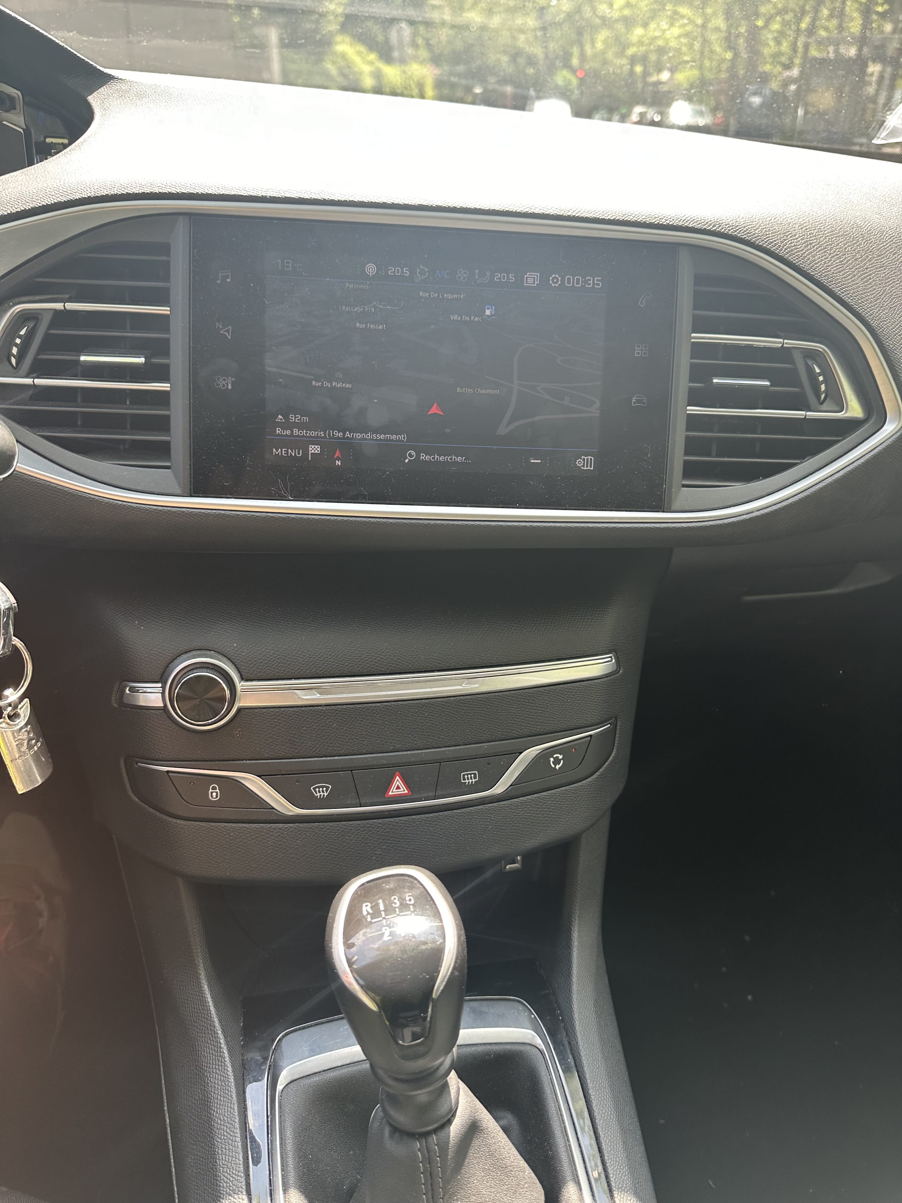 Peugeot 308 FW075 avec Android Auto