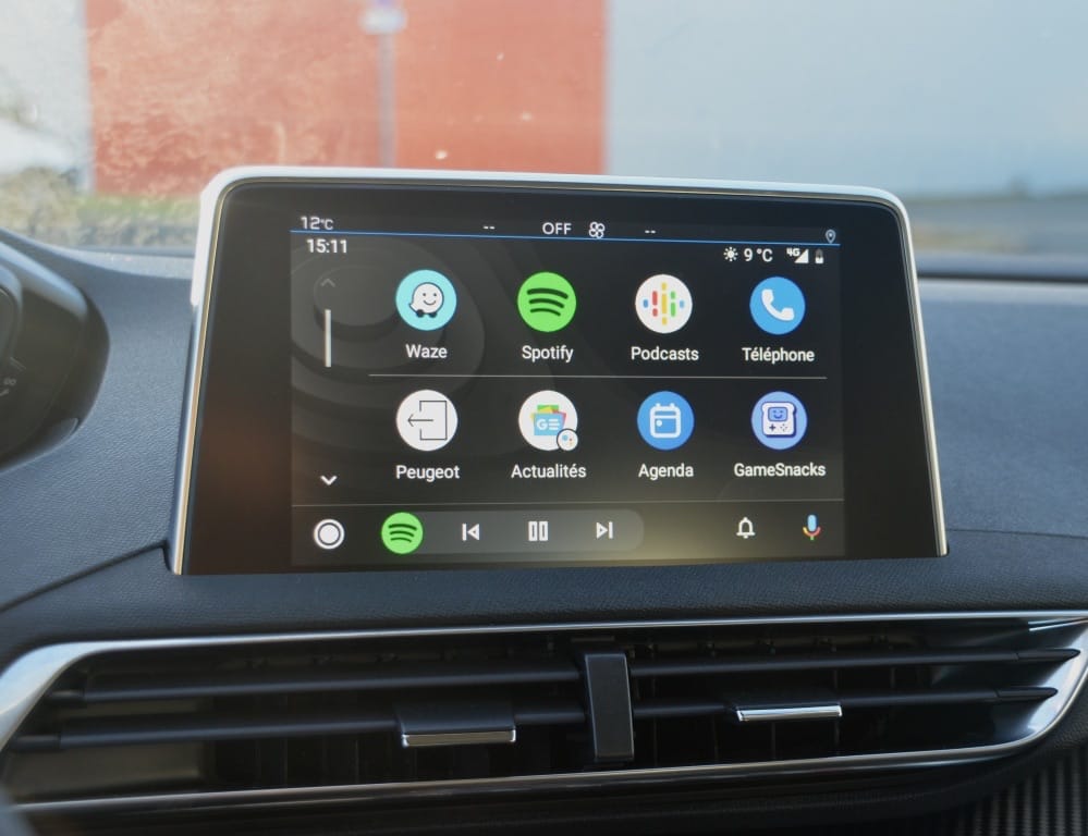 Peugeot 5008 7 Places Gris 437 avec Audio Bluetooth