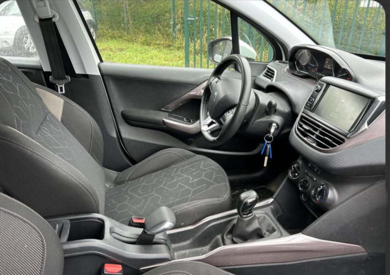 Peugeot 2008 avec GPS