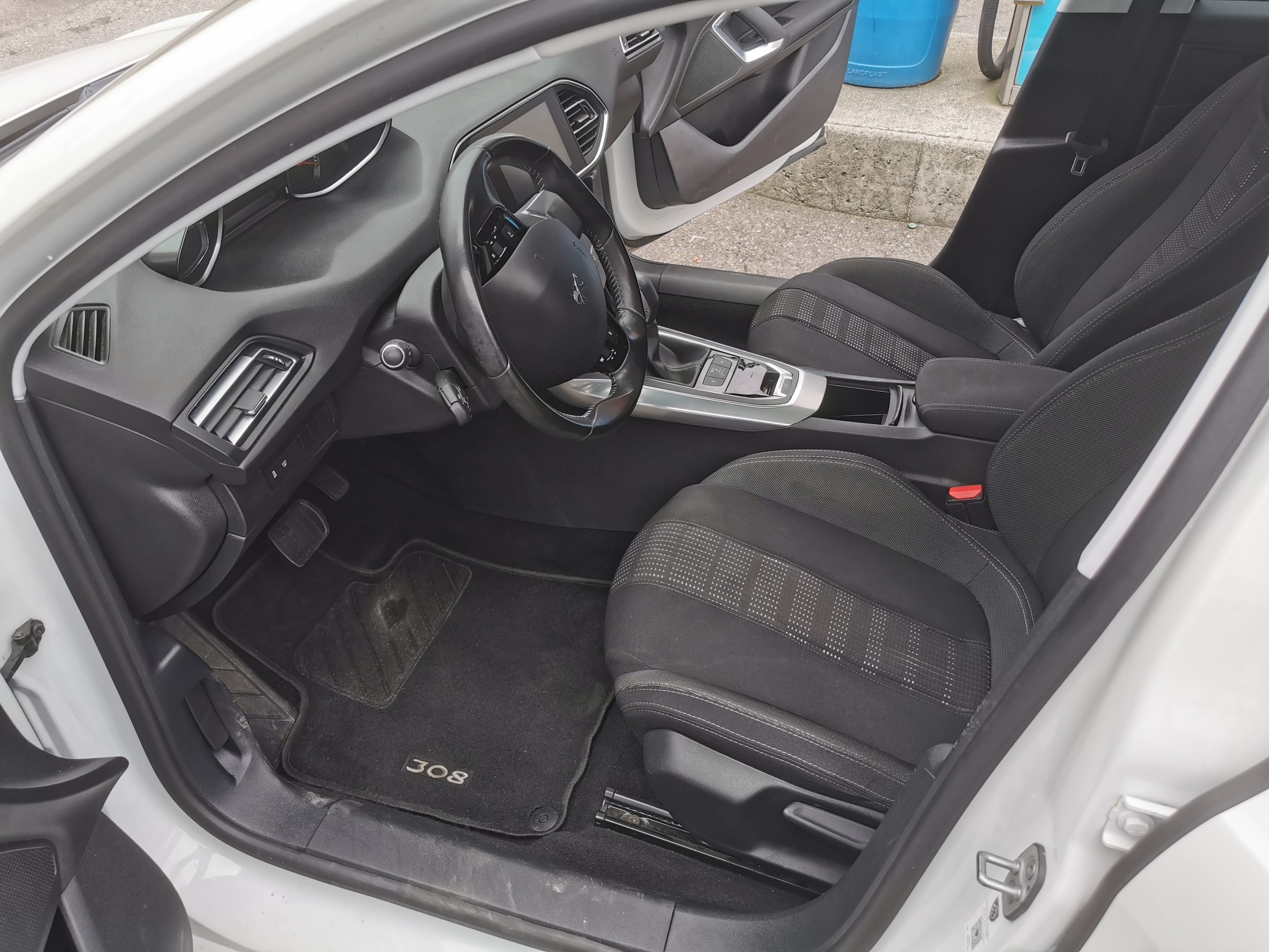 Peugeot 308 SW met Cruise control