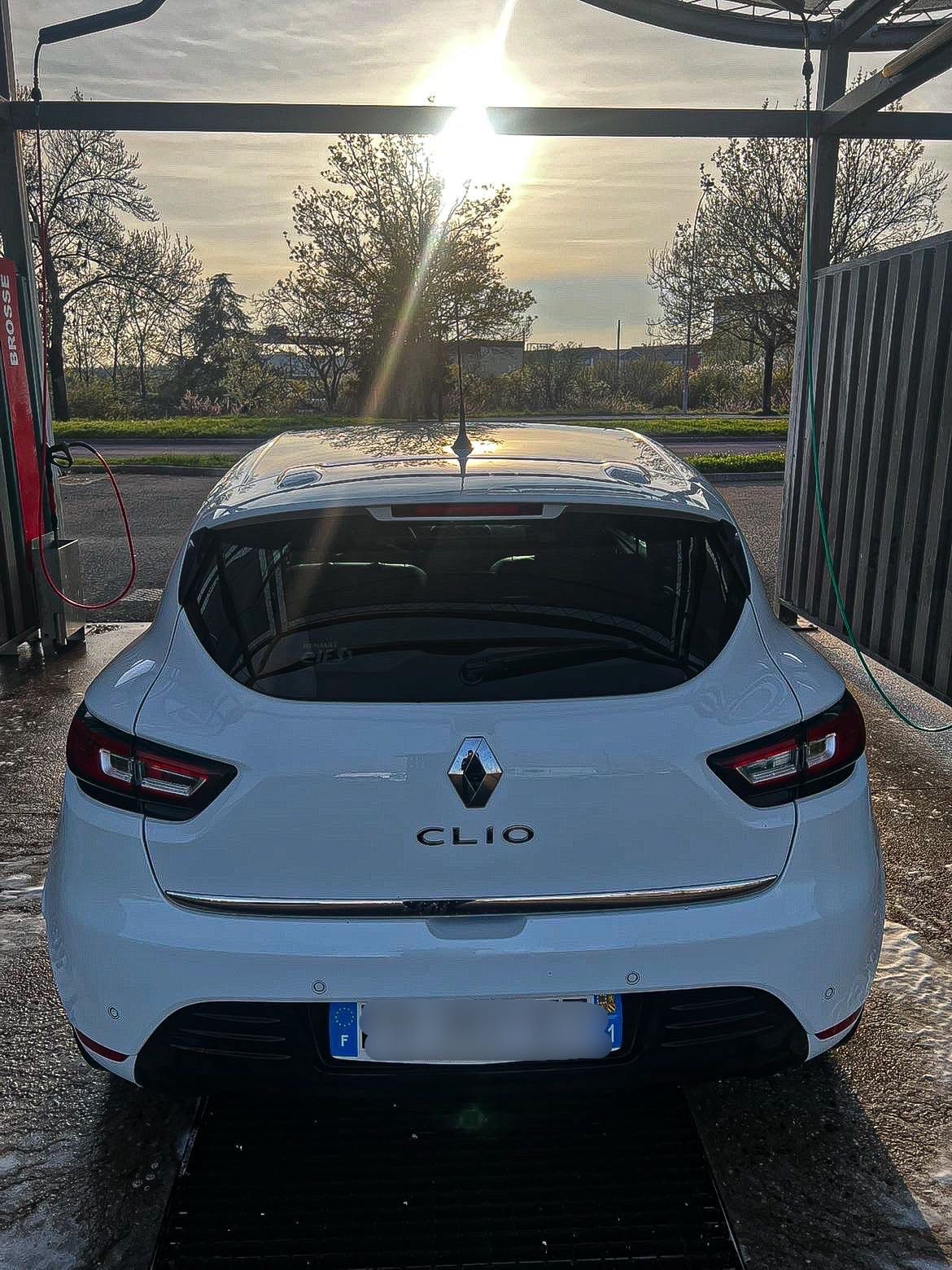 Renault Clio avec GPS