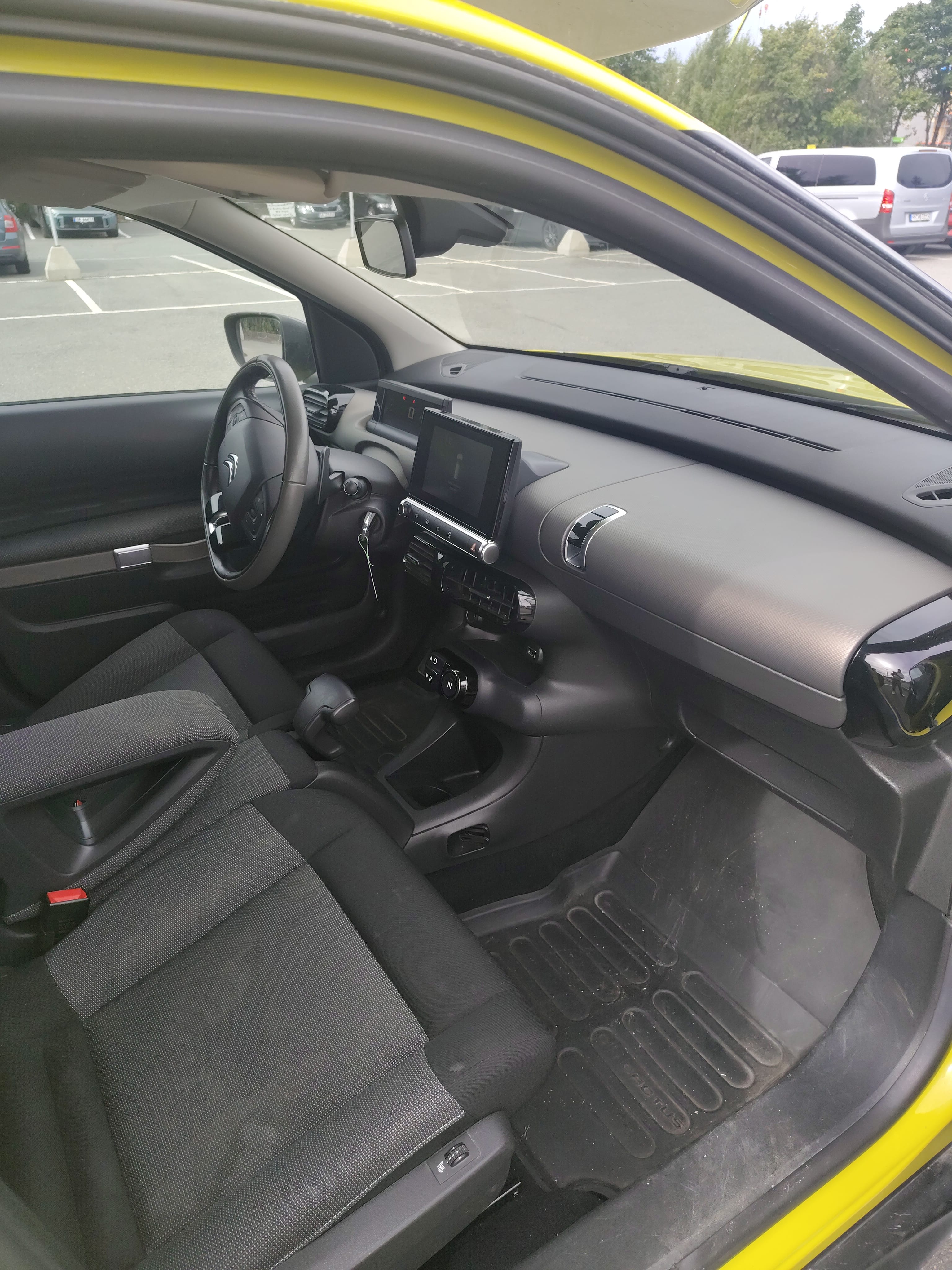 Citroen C4 Cactus med Bluetooth audio