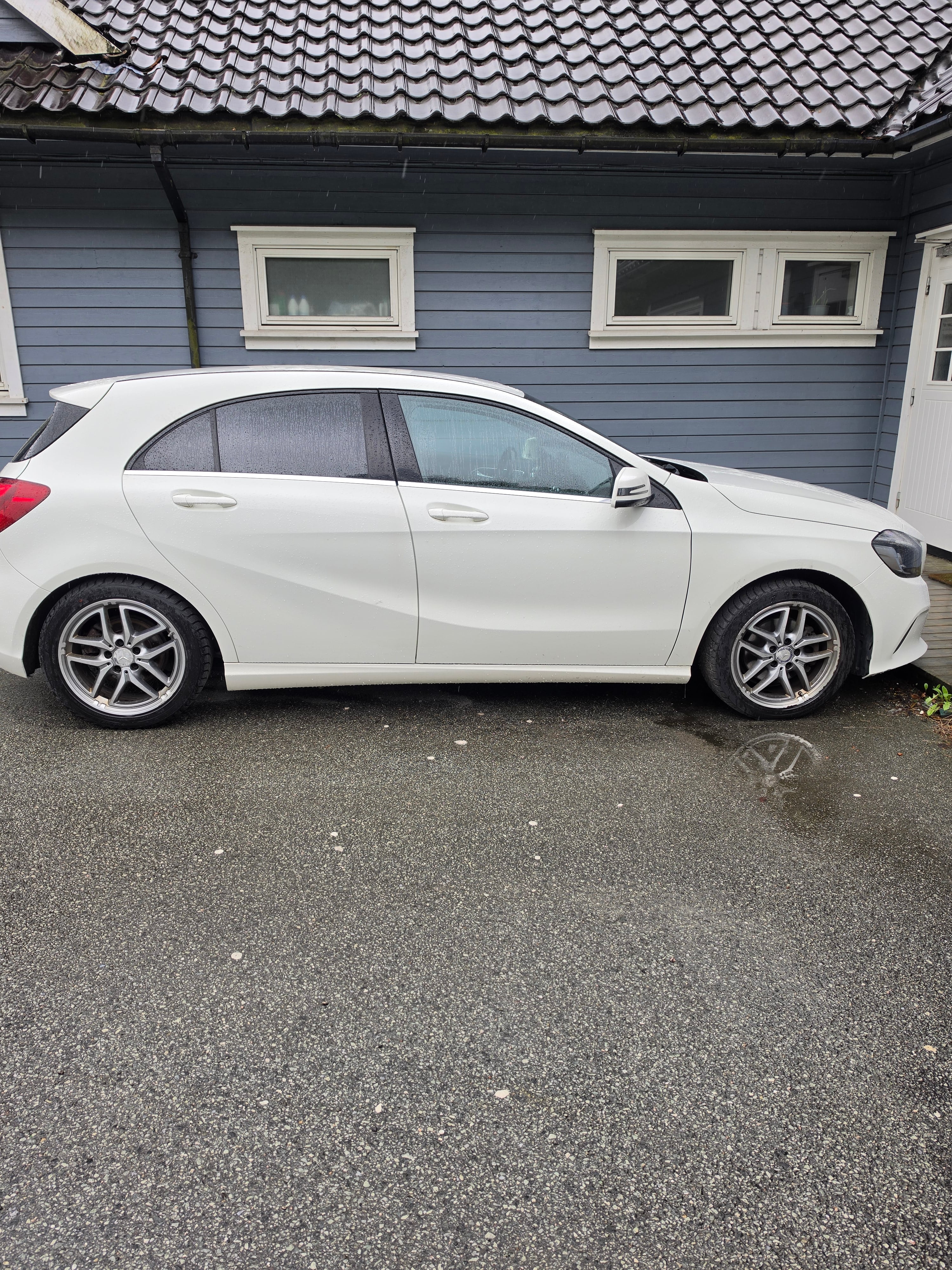 Mercedes-Benz A-Klasse 180 med Babysete